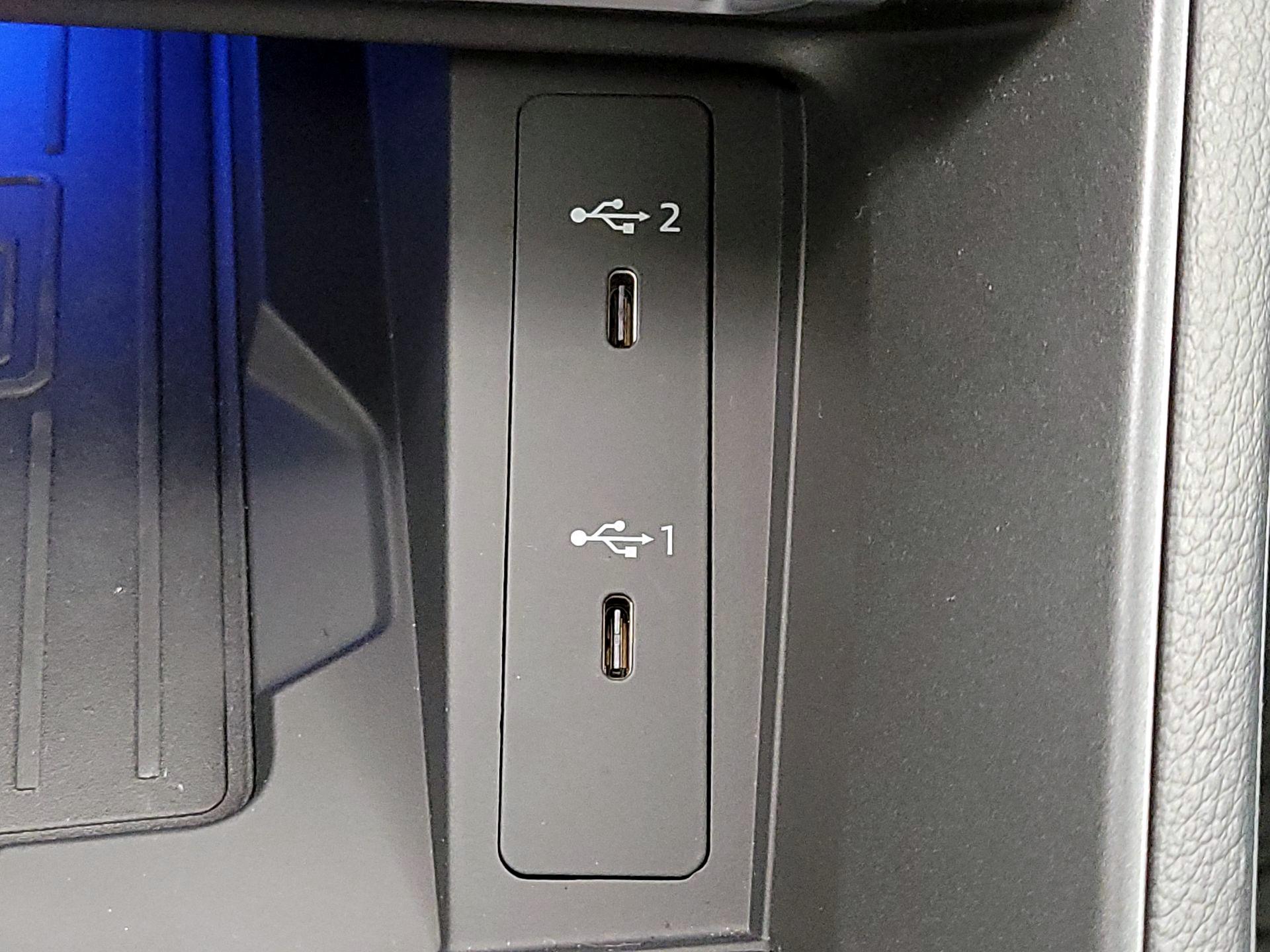 Thumbnail: 2024 Audi Q3 - 19