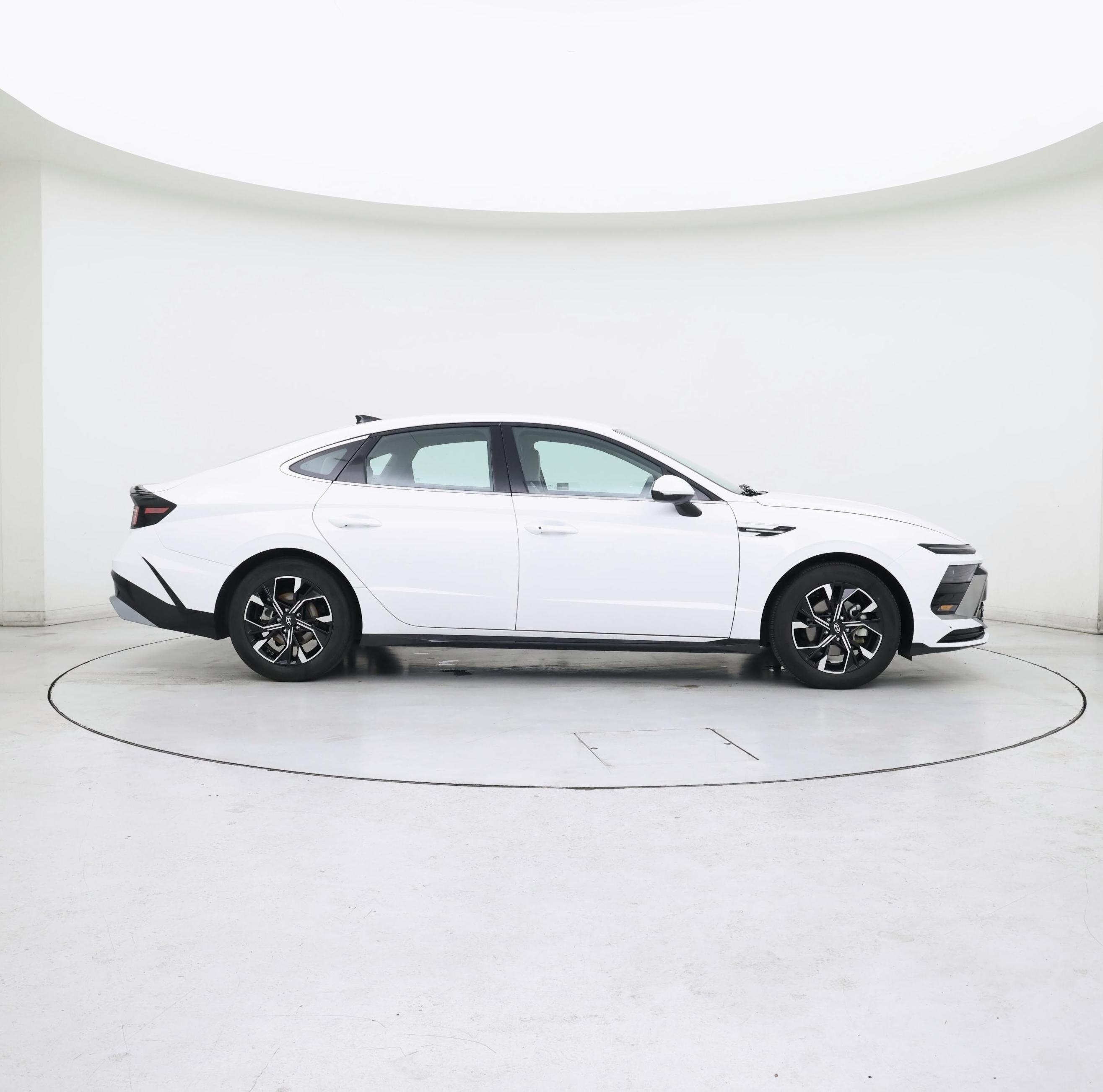 Thumbnail: 2025 Hyundai Sonata - 7