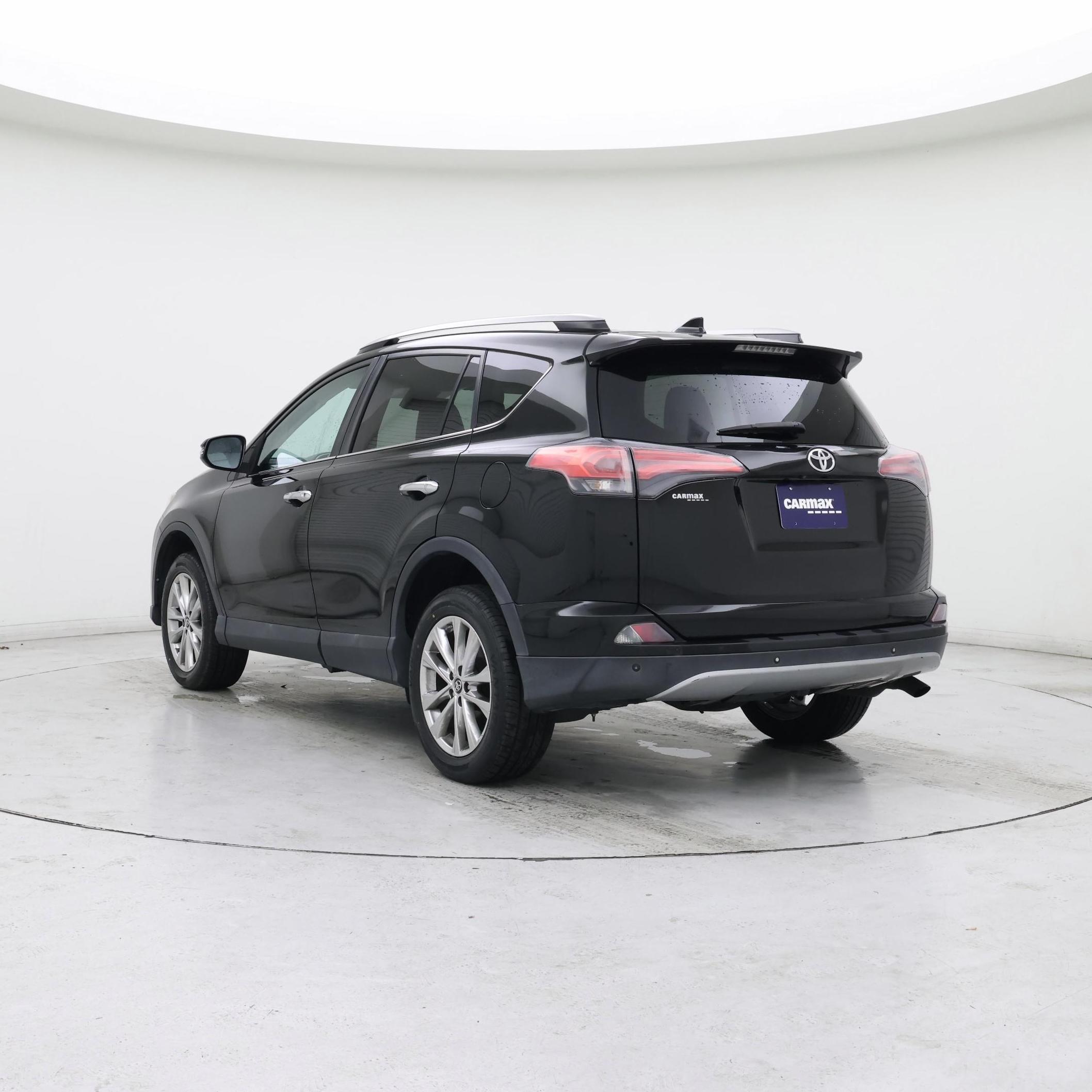 Thumbnail: 2018 Toyota RAV4 - 2