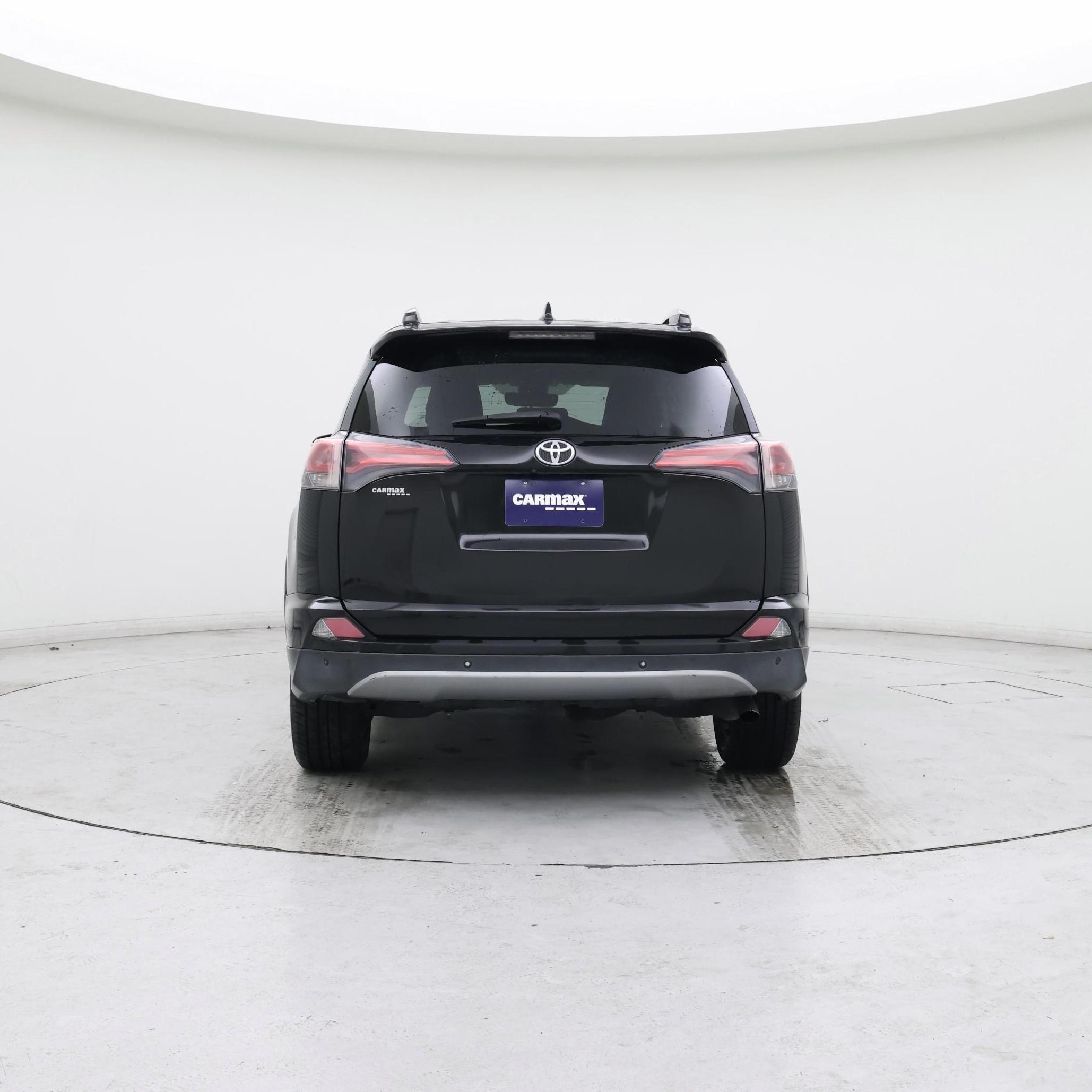 Thumbnail: 2018 Toyota RAV4 - 6