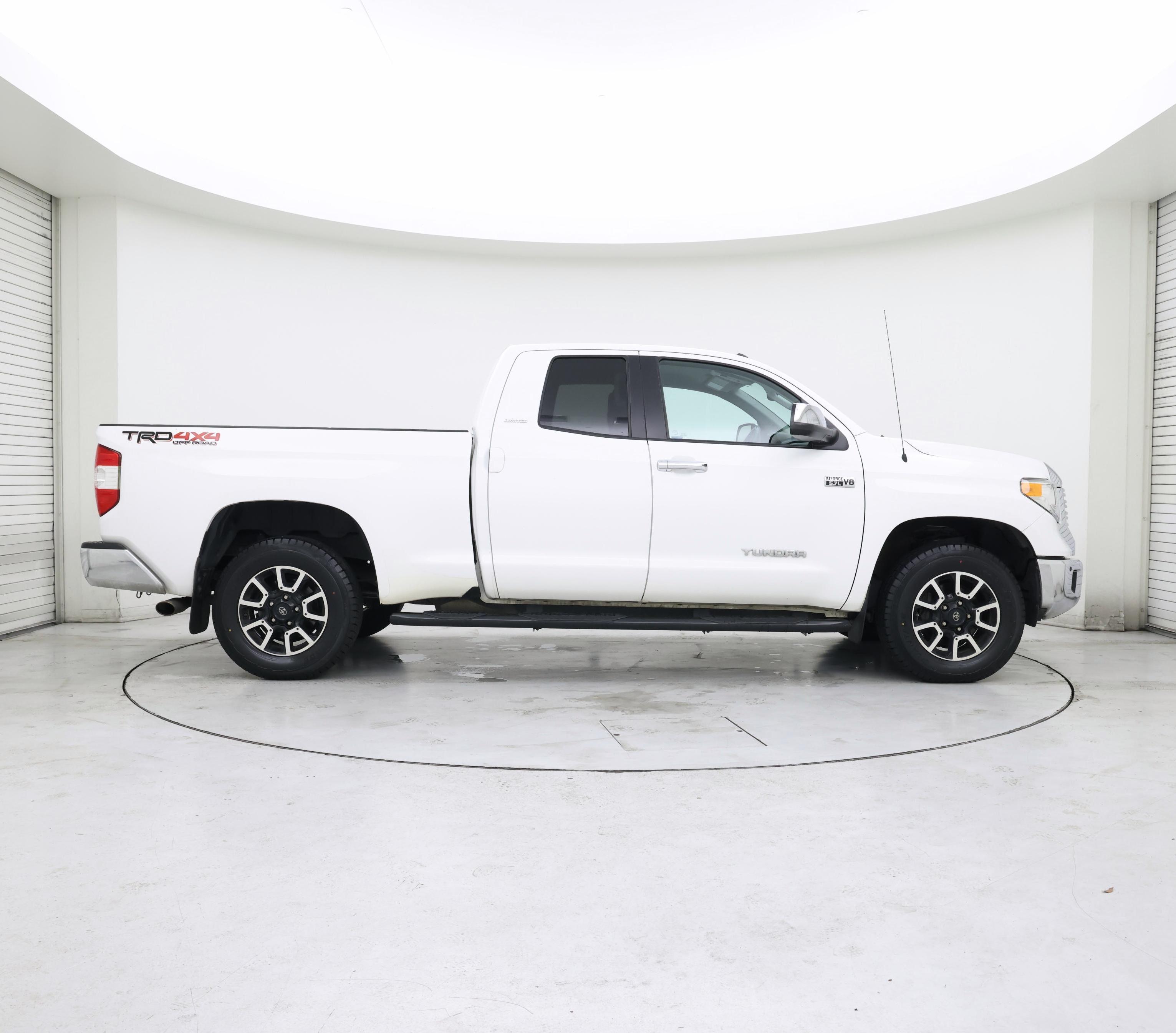 Thumbnail: 2014 Toyota Tundra - 7