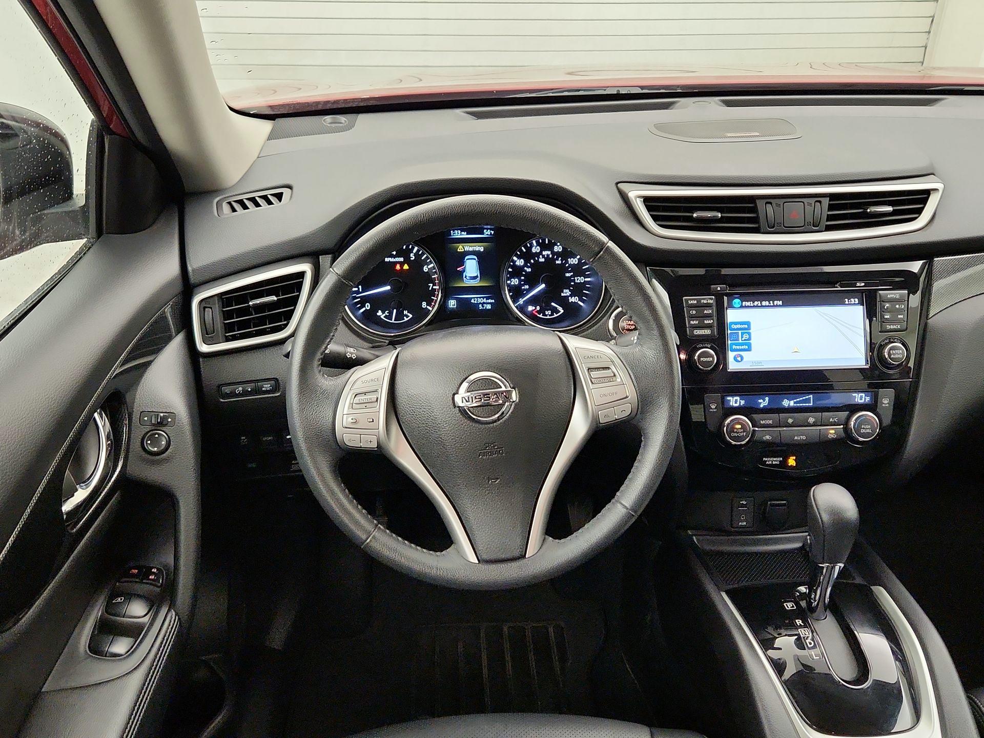 Thumbnail: 2015 Nissan Rogue - 10