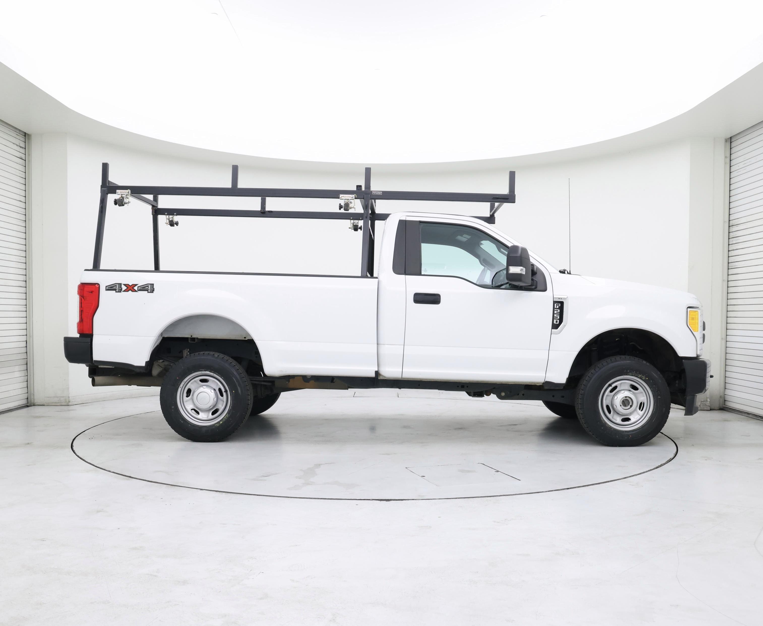 Thumbnail: 2017 Ford F-250 - 7