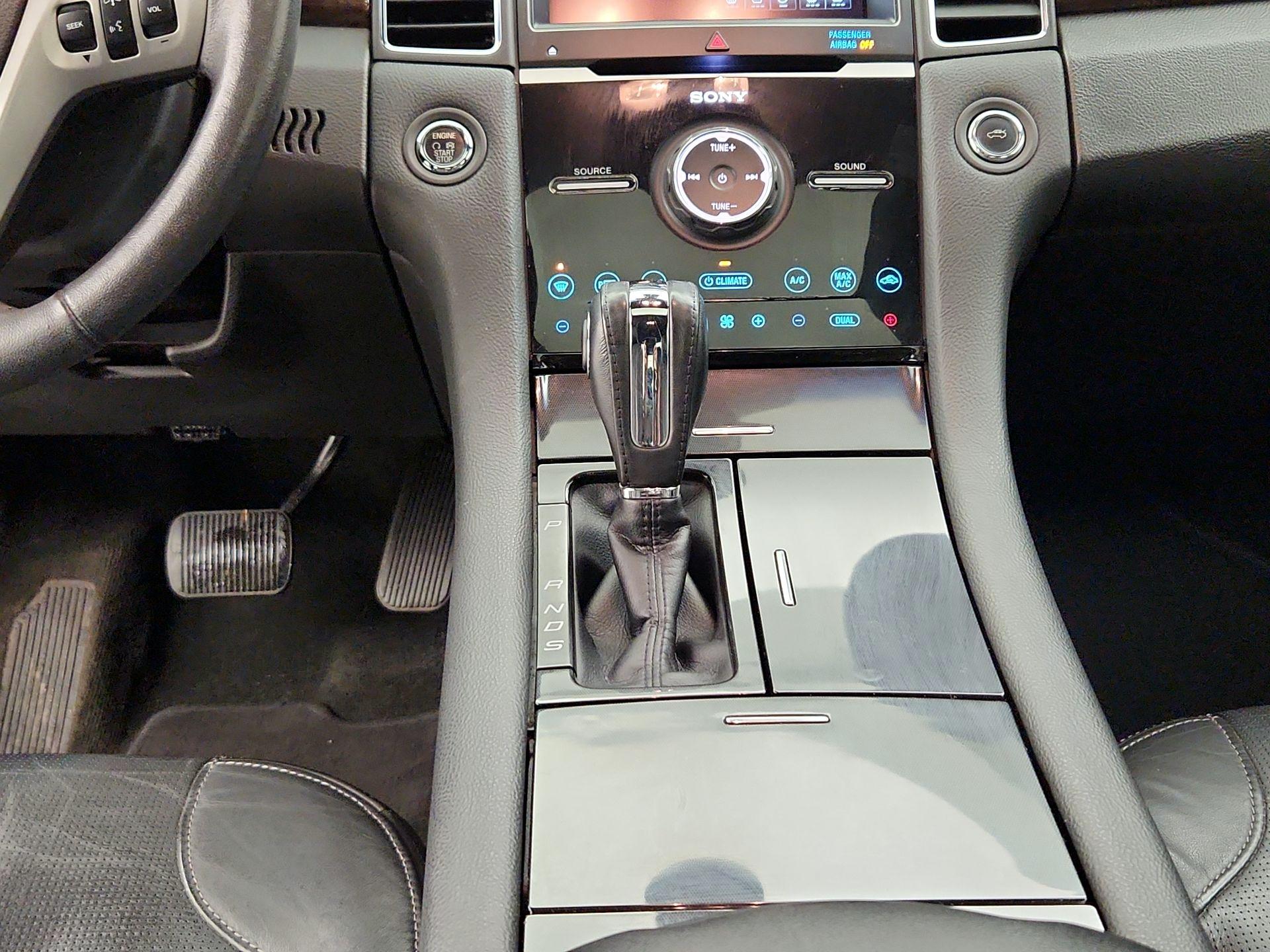 Thumbnail: 2015 Ford Taurus - 18