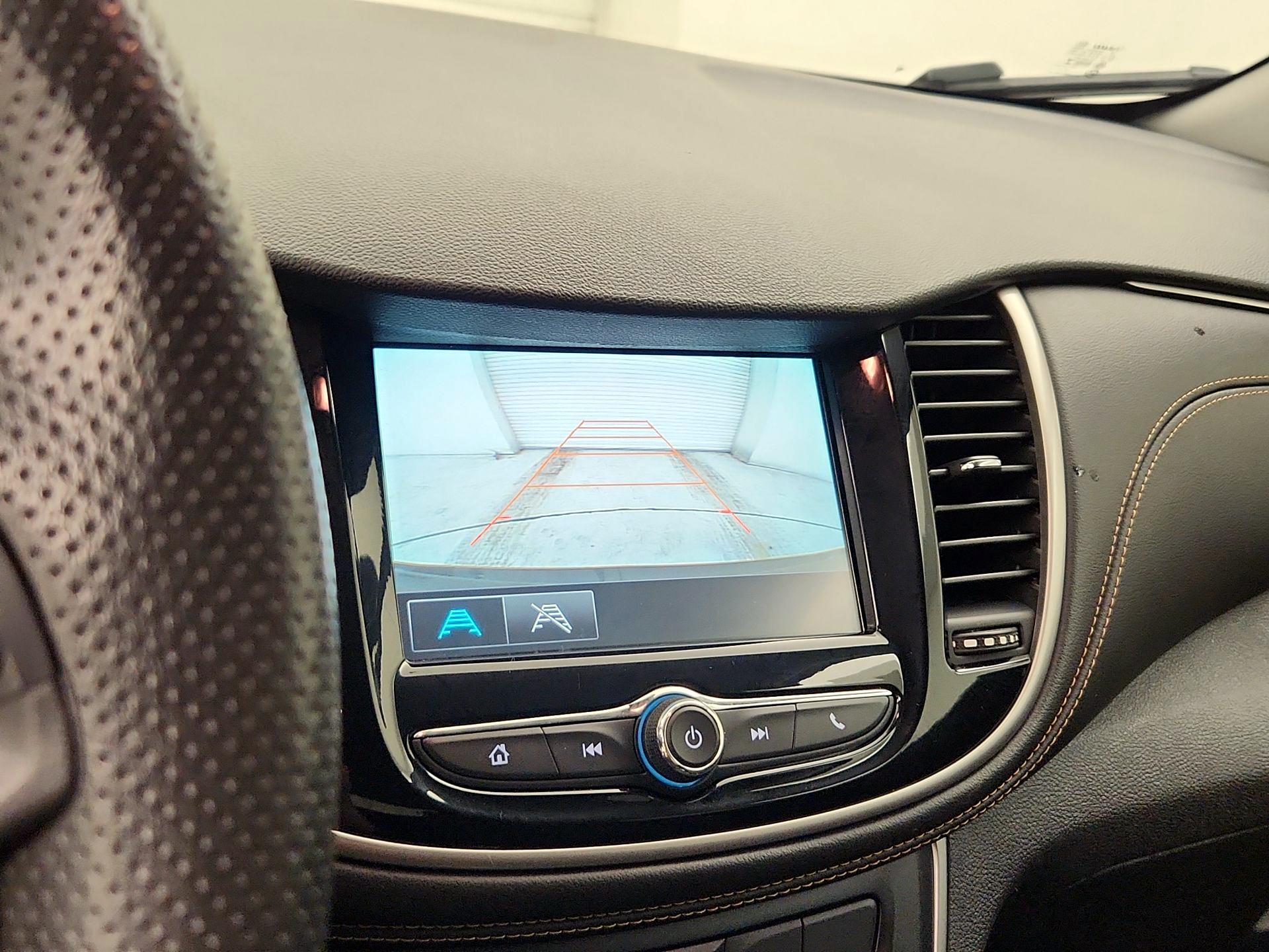 Thumbnail: 2017 Chevrolet Trax - 14