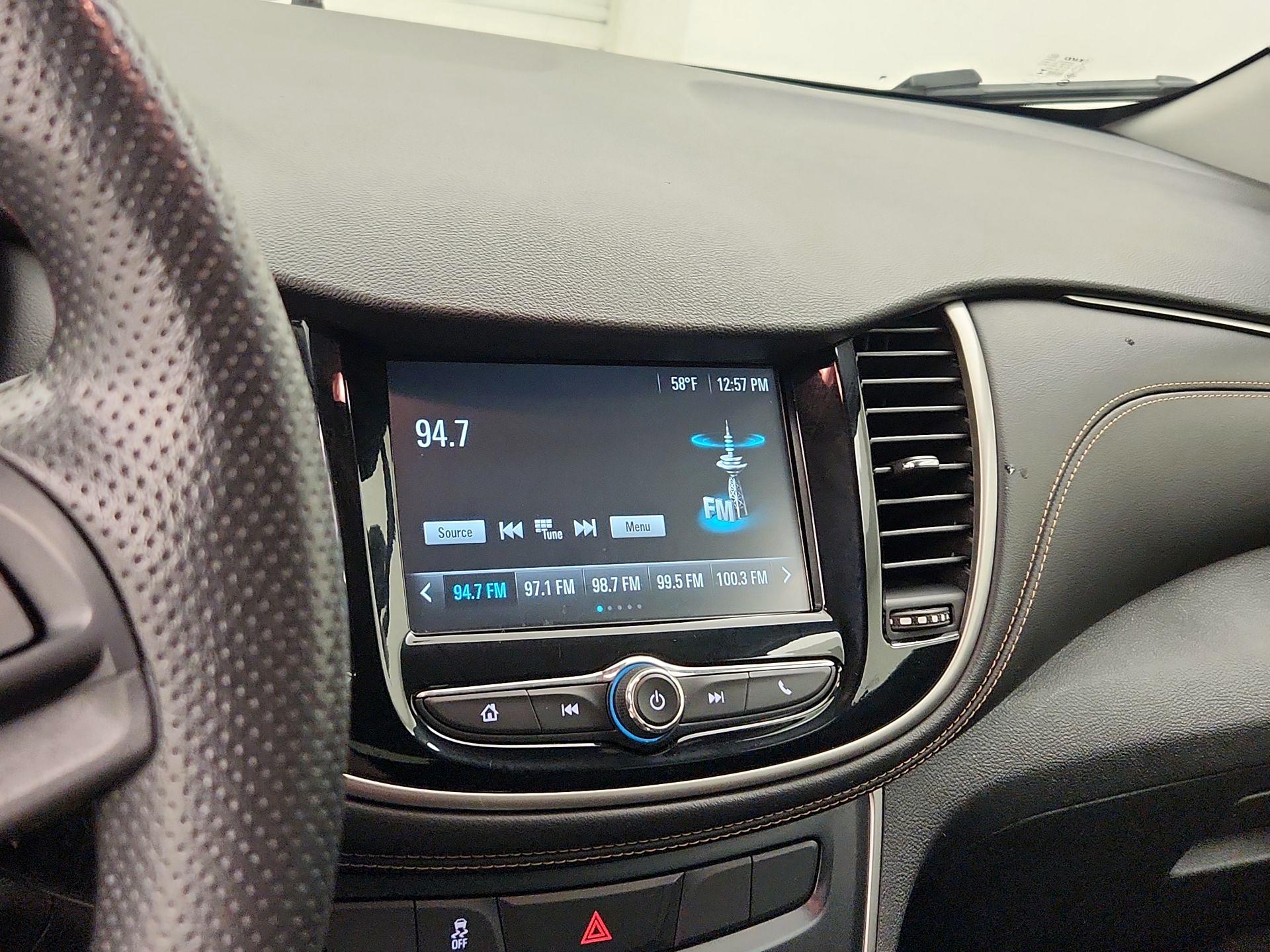 Thumbnail: 2017 Chevrolet Trax - 15