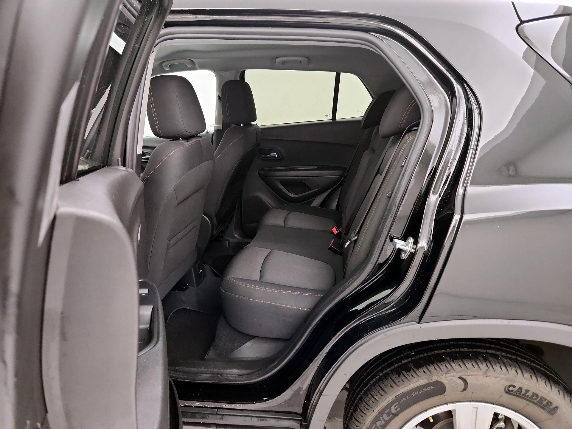 Thumbnail: 2017 Chevrolet Trax - 19