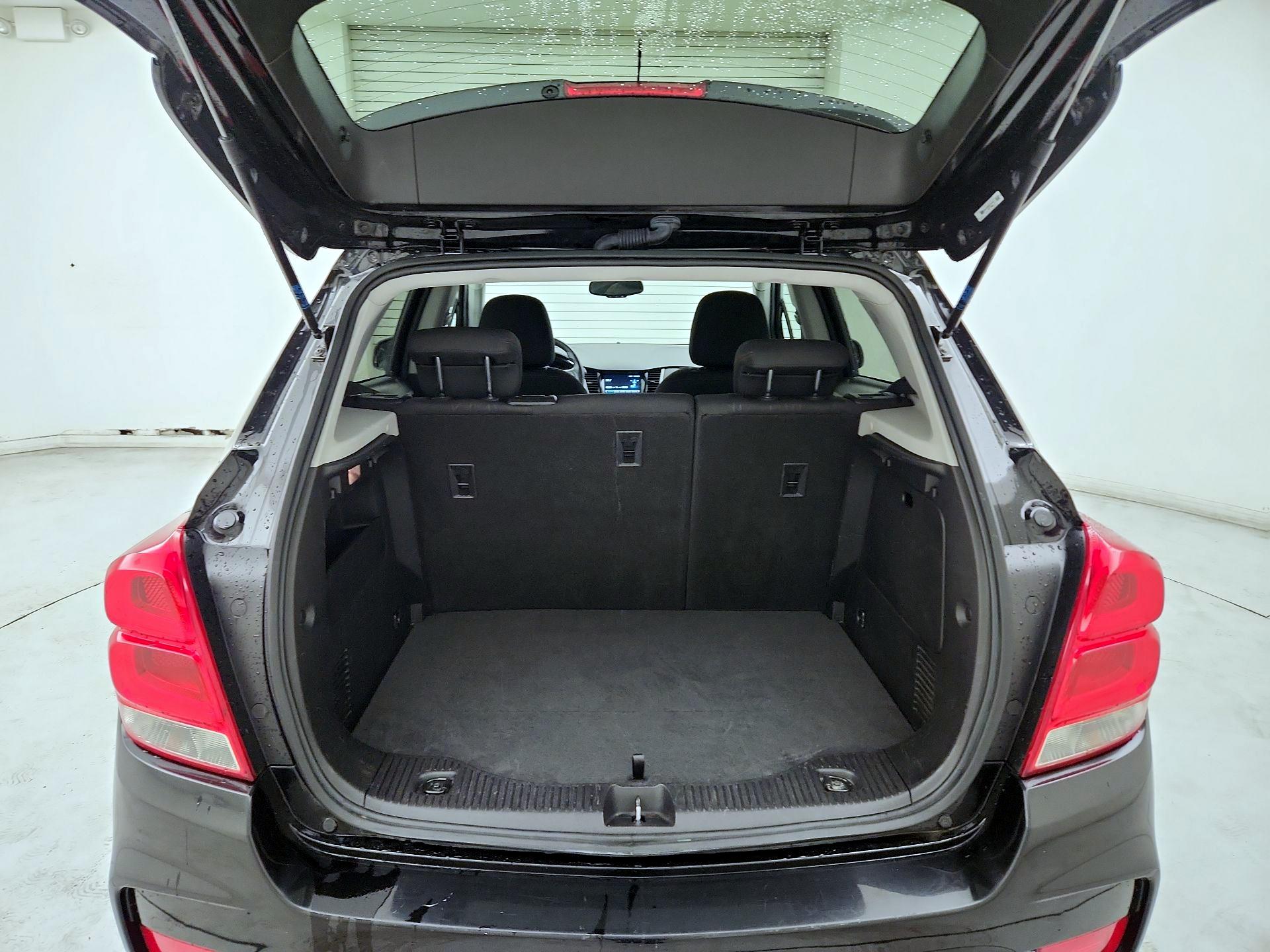 Thumbnail: 2017 Chevrolet Trax - 20