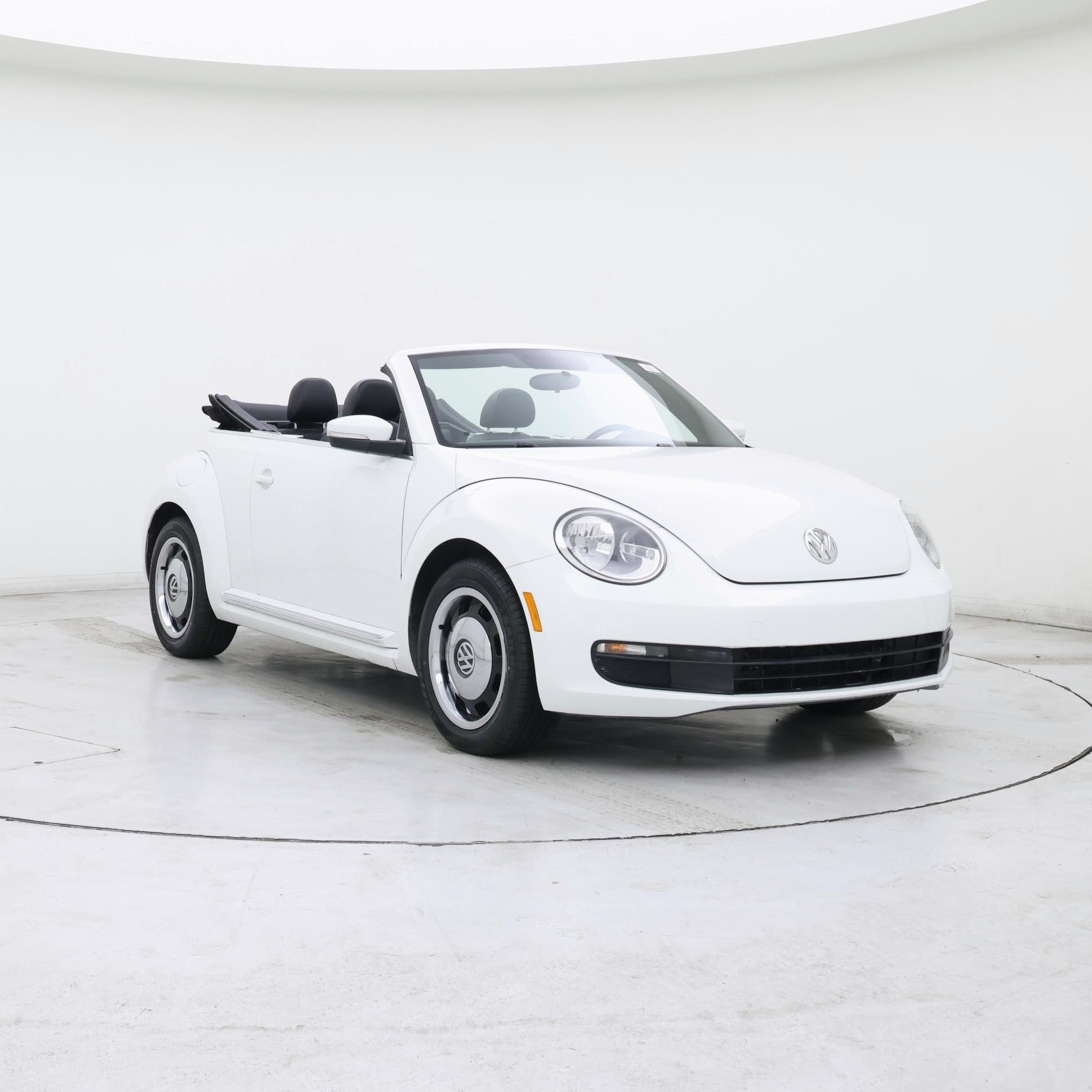 Thumbnail: 2014 Volkswagen Beetle - 9