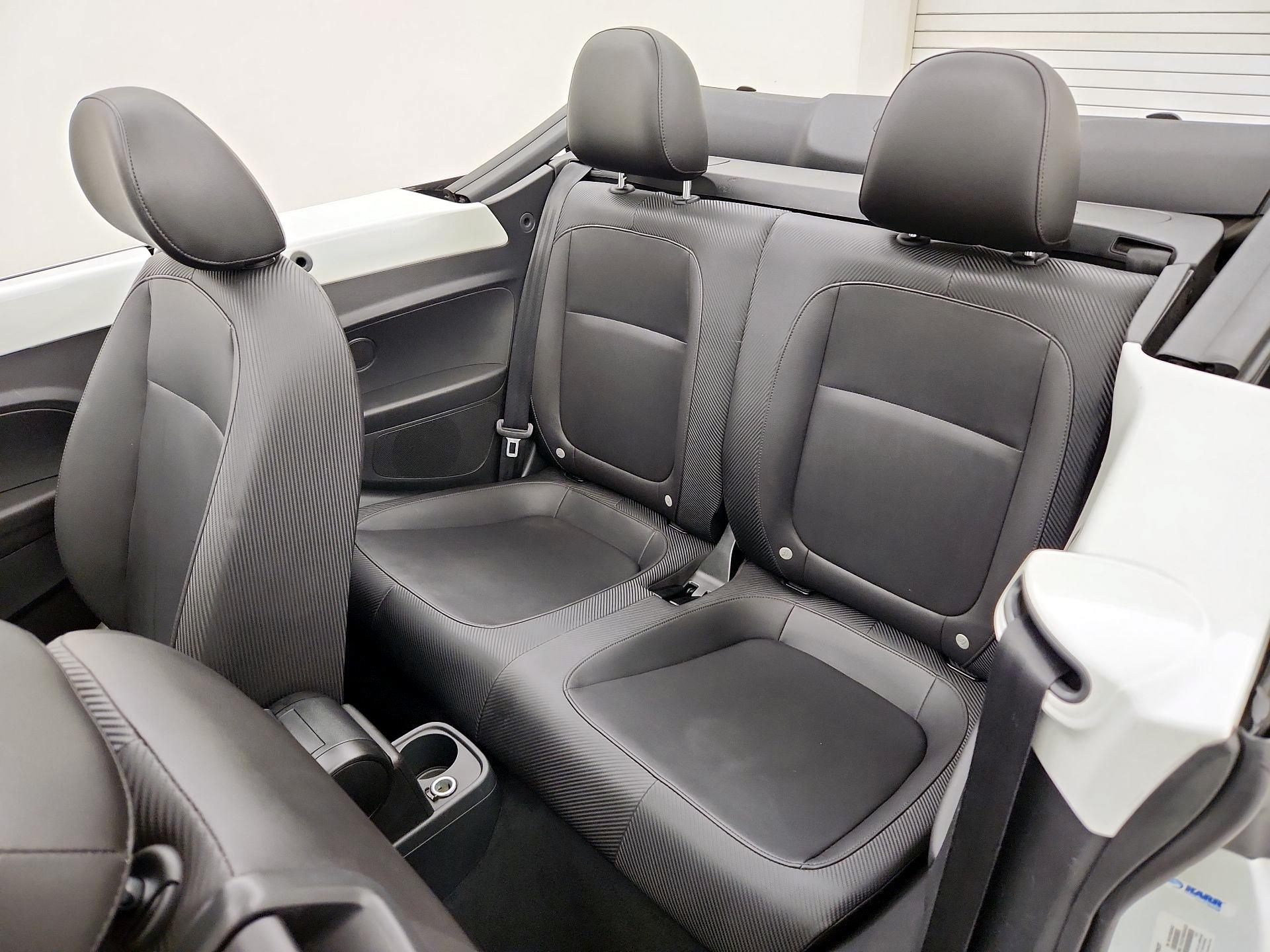 Thumbnail: 2014 Volkswagen Beetle - 18