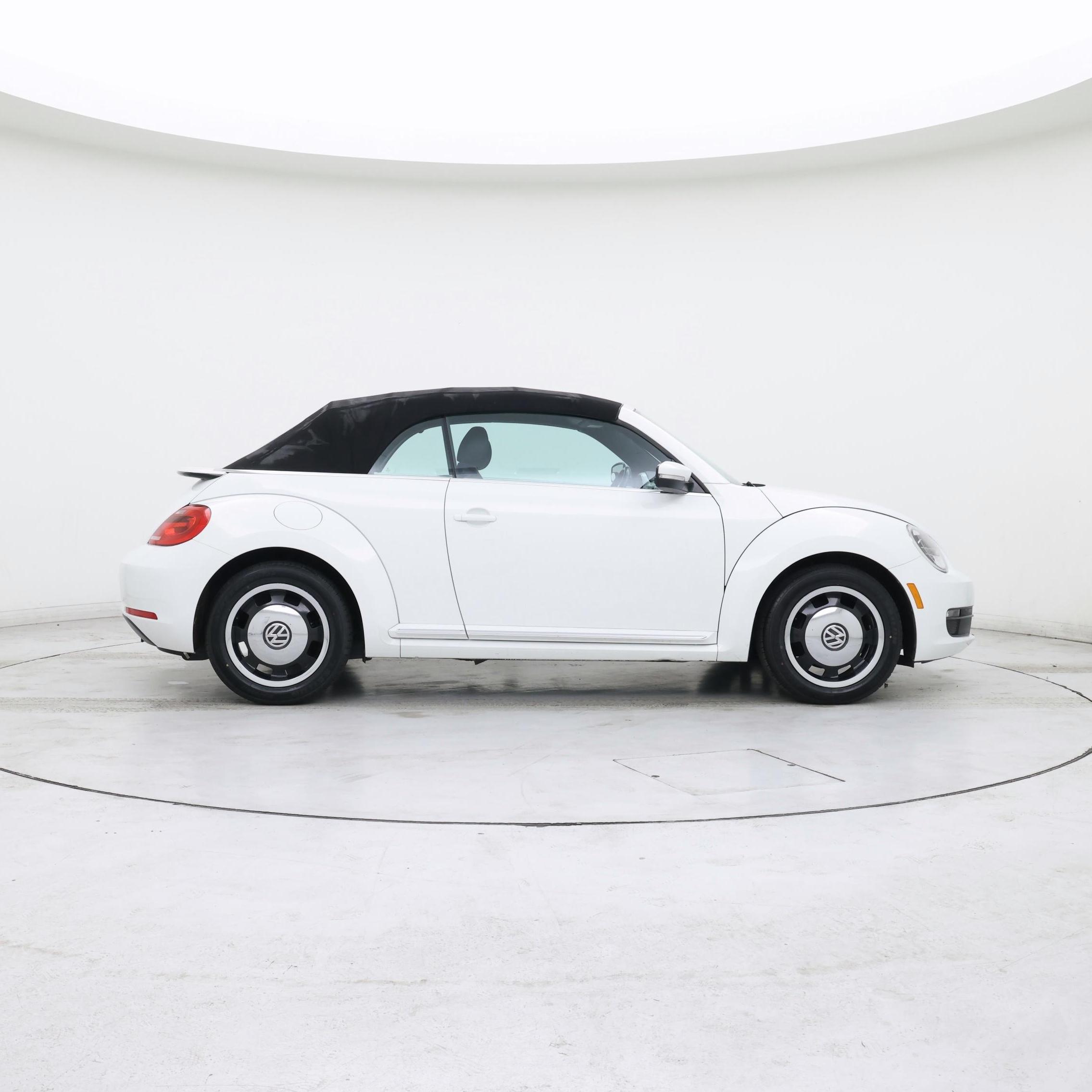 Thumbnail: 2014 Volkswagen Beetle - 7