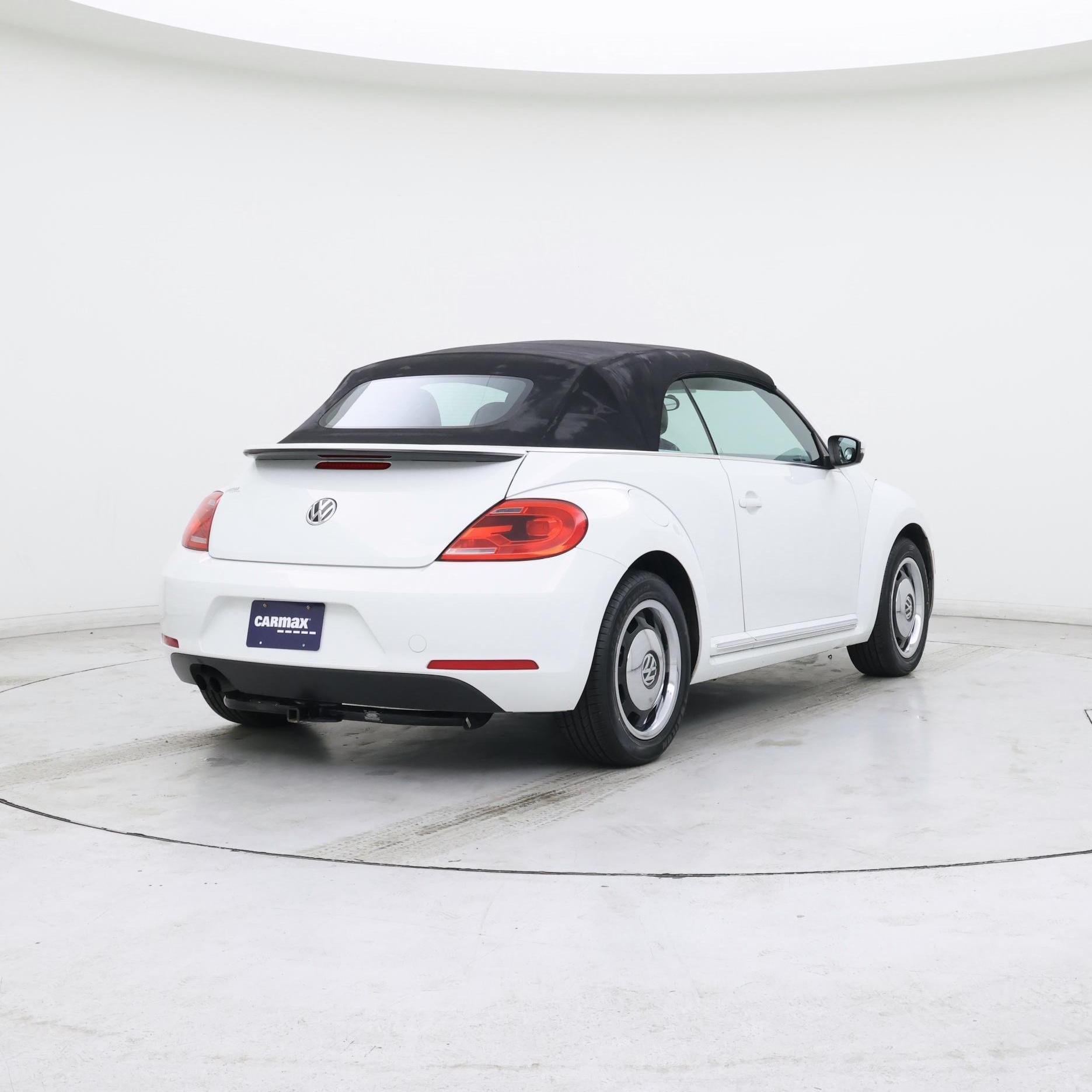 Thumbnail: 2014 Volkswagen Beetle - 8