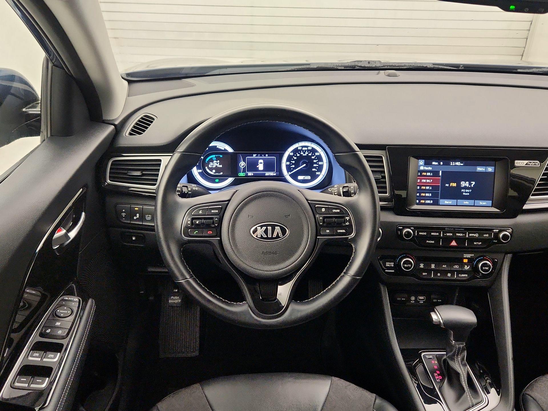 Thumbnail: 2019 Kia Niro - 10