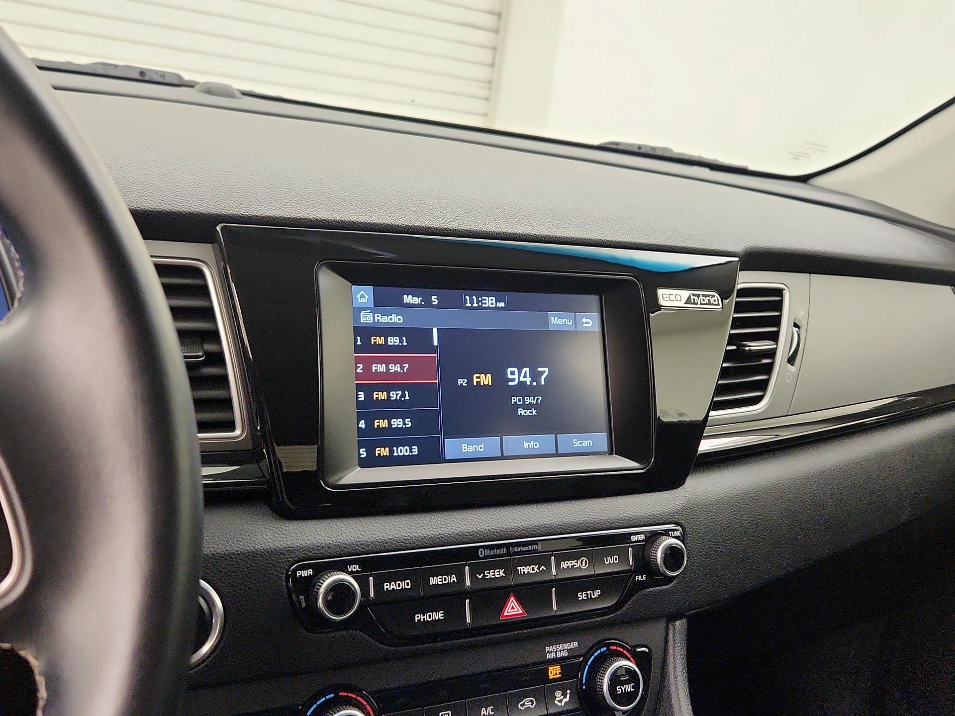 Thumbnail: 2019 Kia Niro - 15