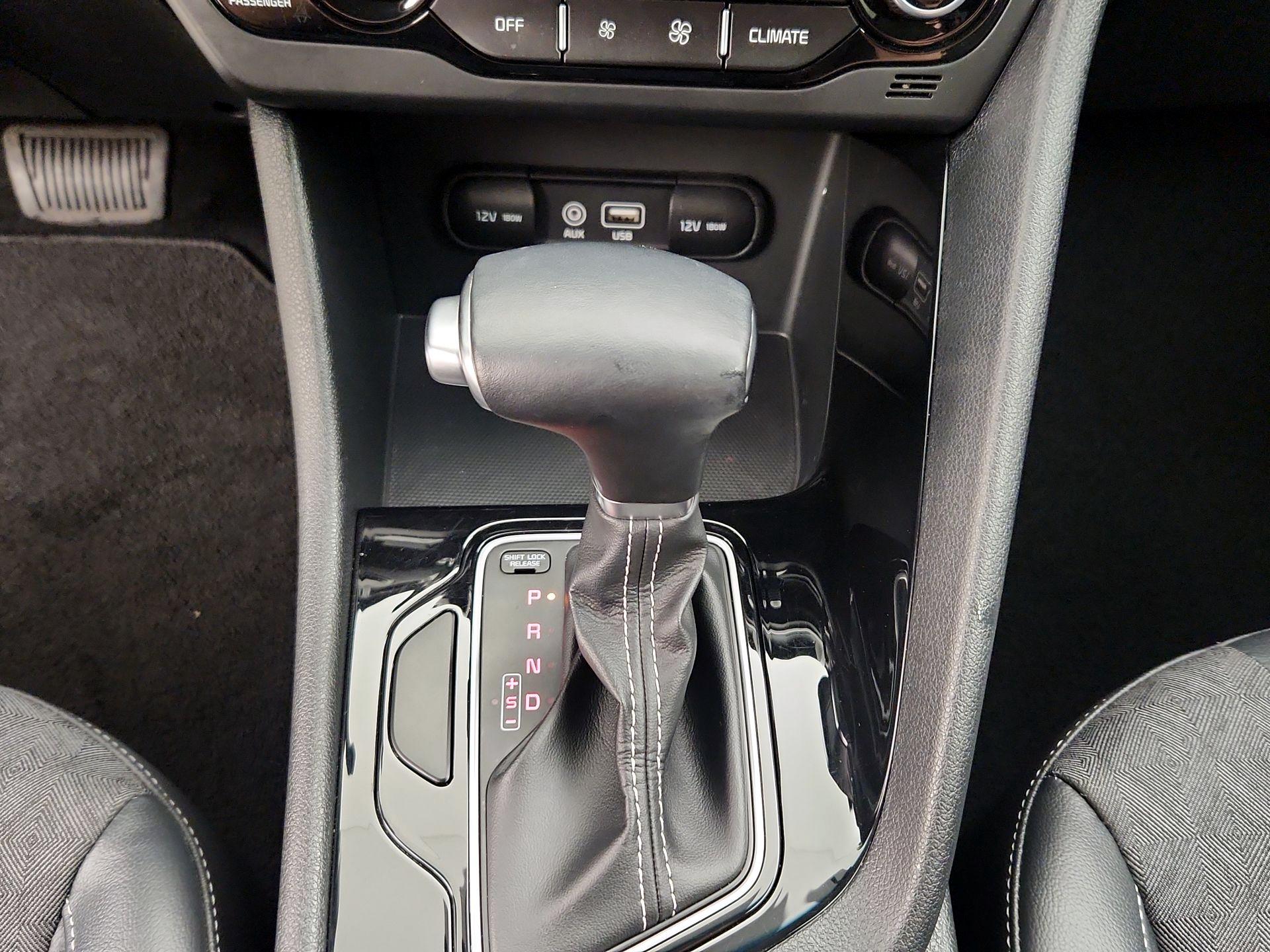 Thumbnail: 2019 Kia Niro - 17