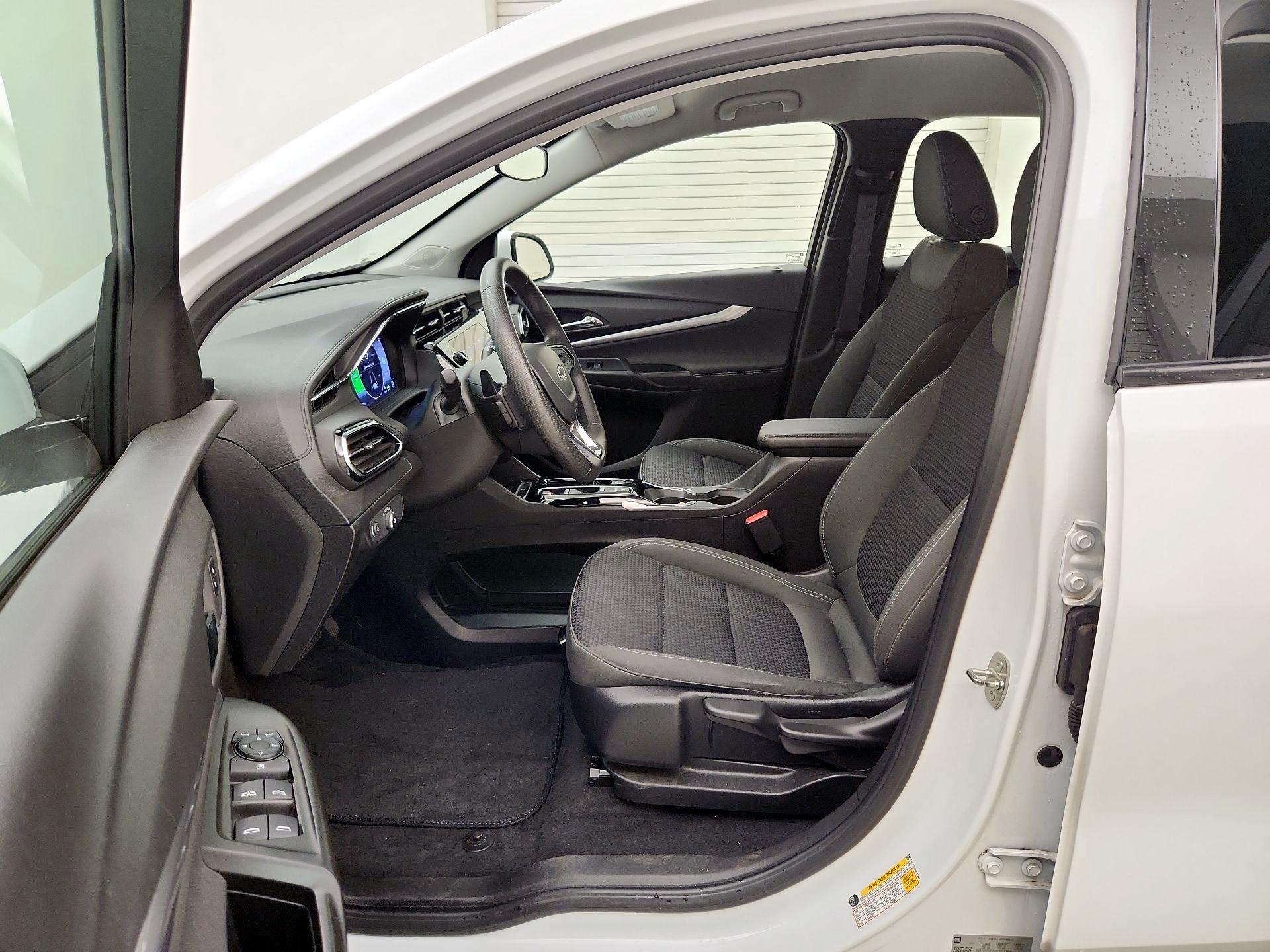 Thumbnail: 2023 Chevrolet Bolt EUV - 11