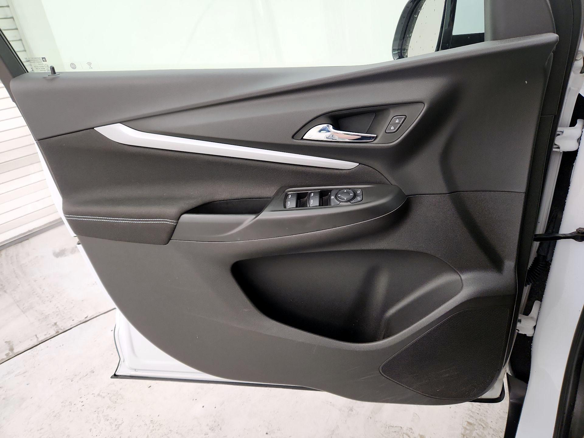 Thumbnail: 2023 Chevrolet Bolt EUV - 12