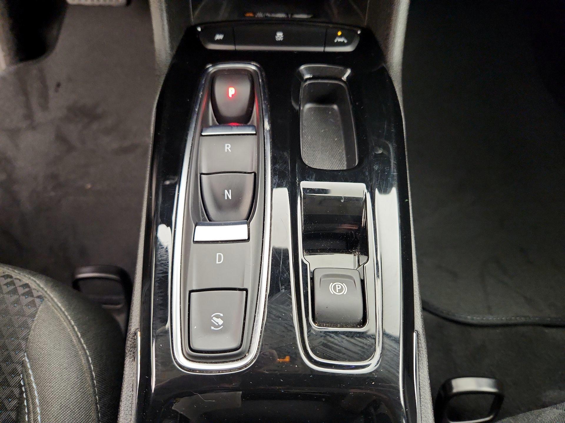 Thumbnail: 2023 Chevrolet Bolt EUV - 17