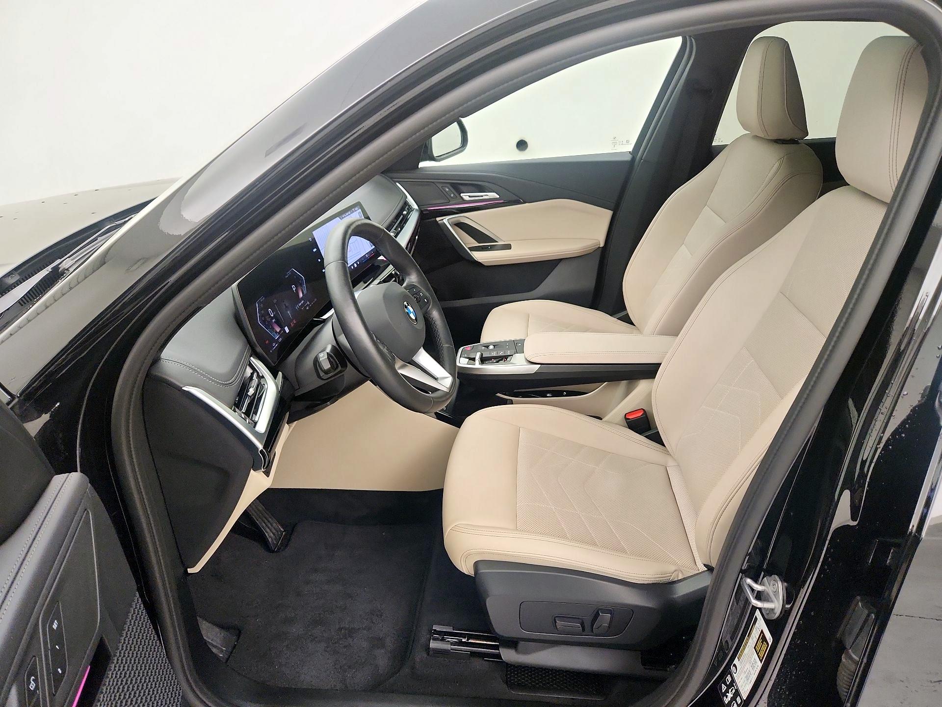 Thumbnail: 2025 BMW X1 - 11