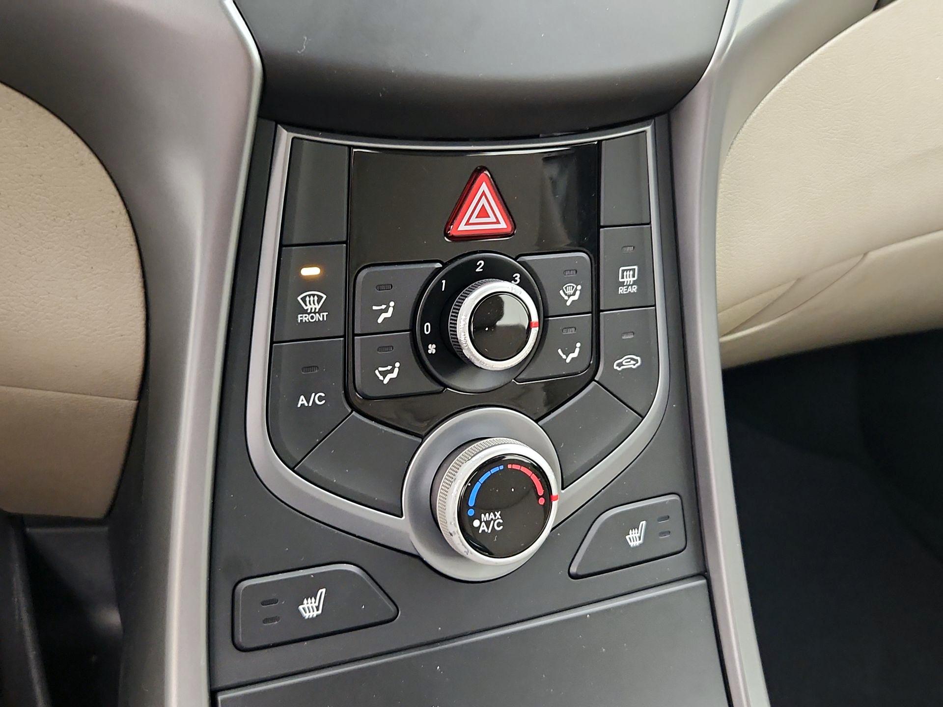 Thumbnail: 2014 Hyundai Elantra - 16