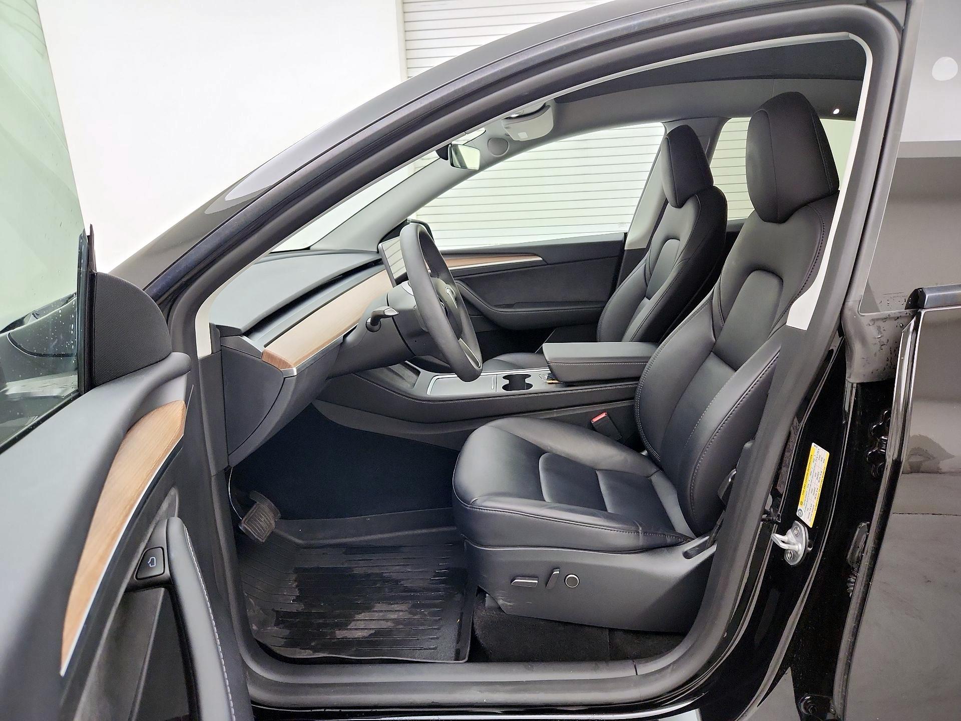 Thumbnail: 2024 Tesla Model Y - 11