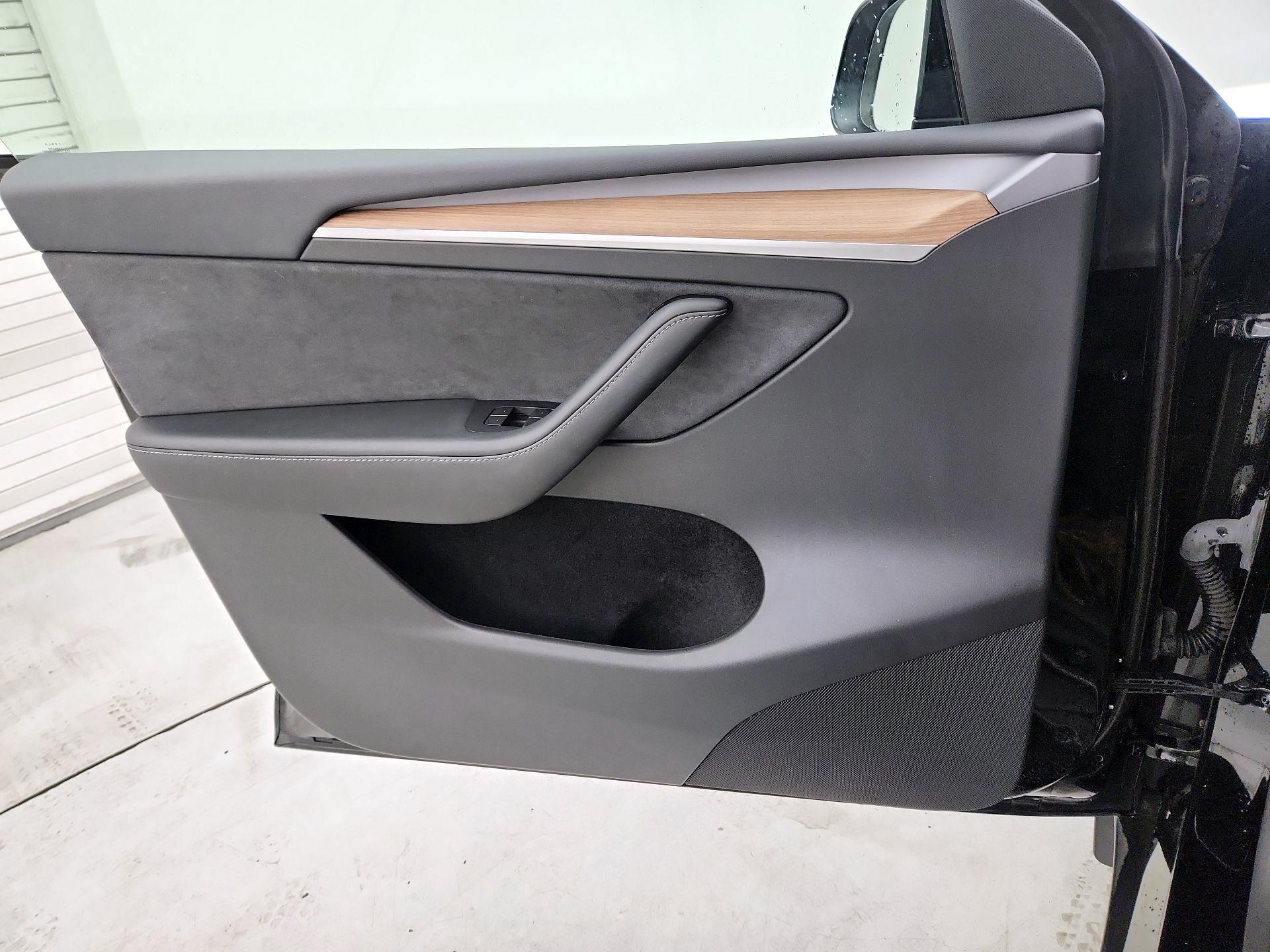 Thumbnail: 2024 Tesla Model Y - 12