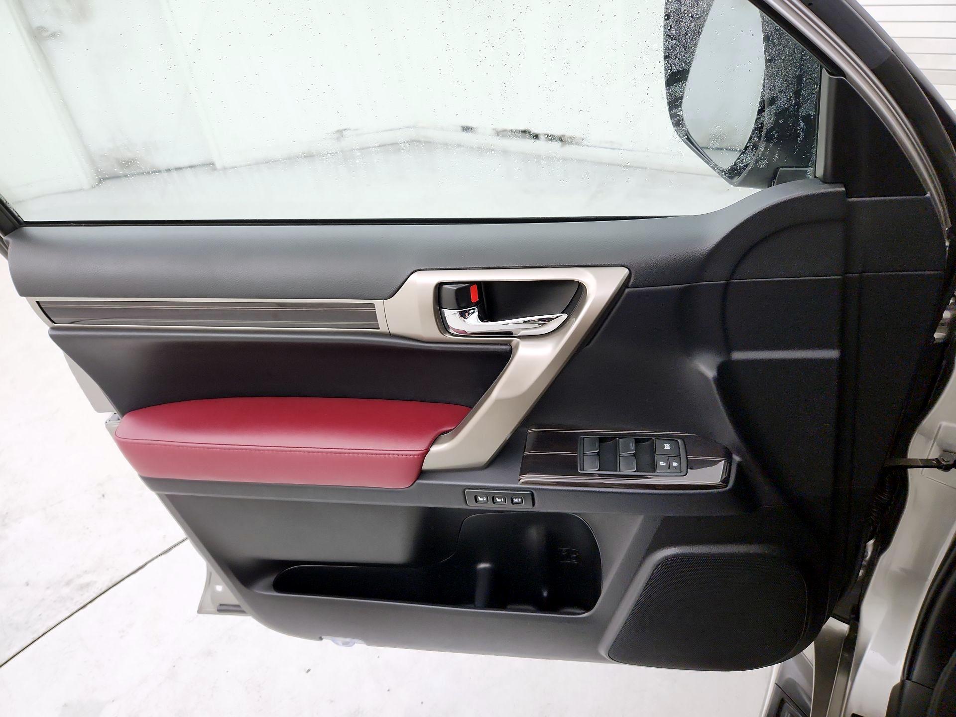 Thumbnail: 2021 Lexus GX - 12