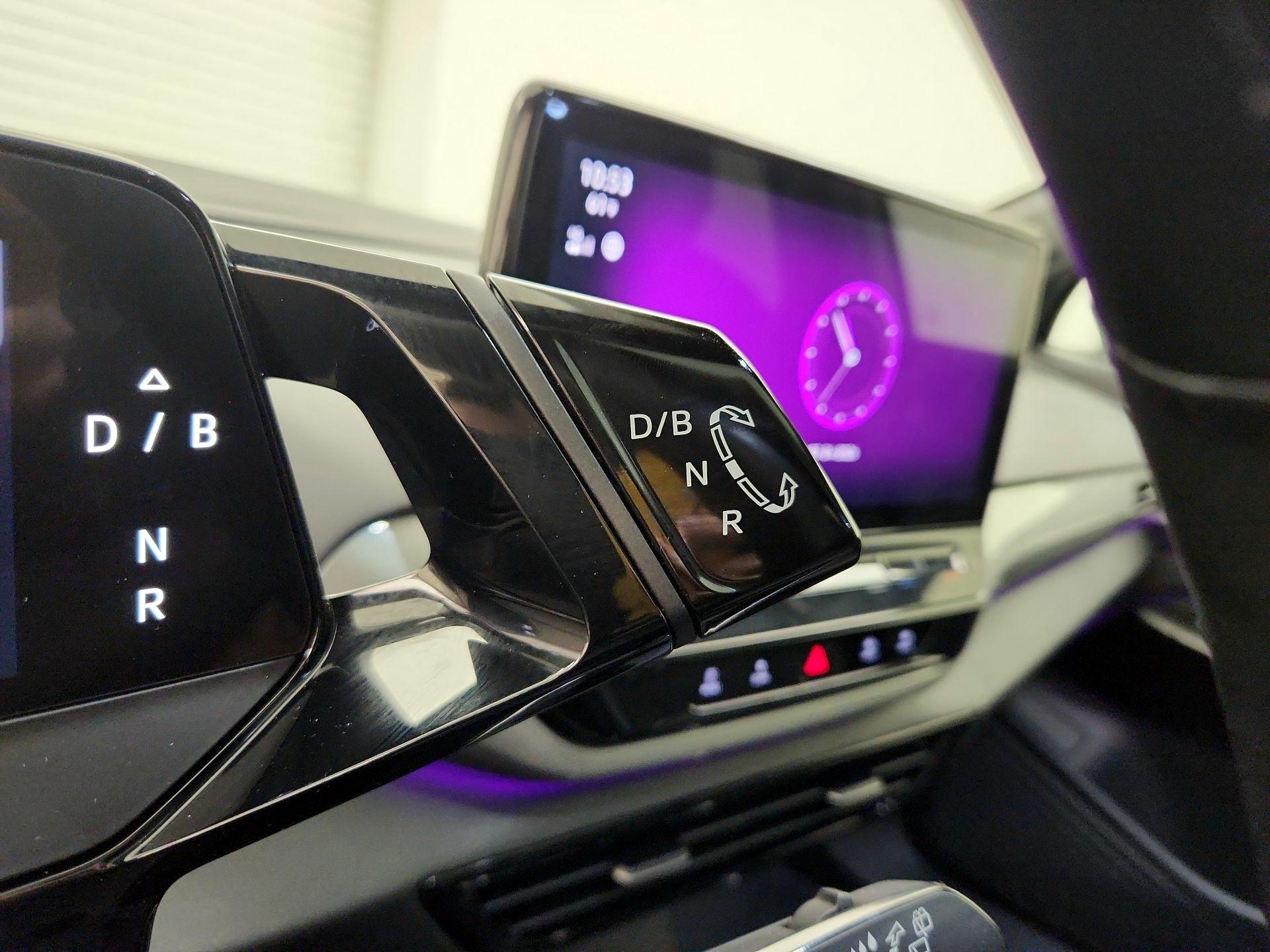 Thumbnail: 2023 Volkswagen ID.4 - 17