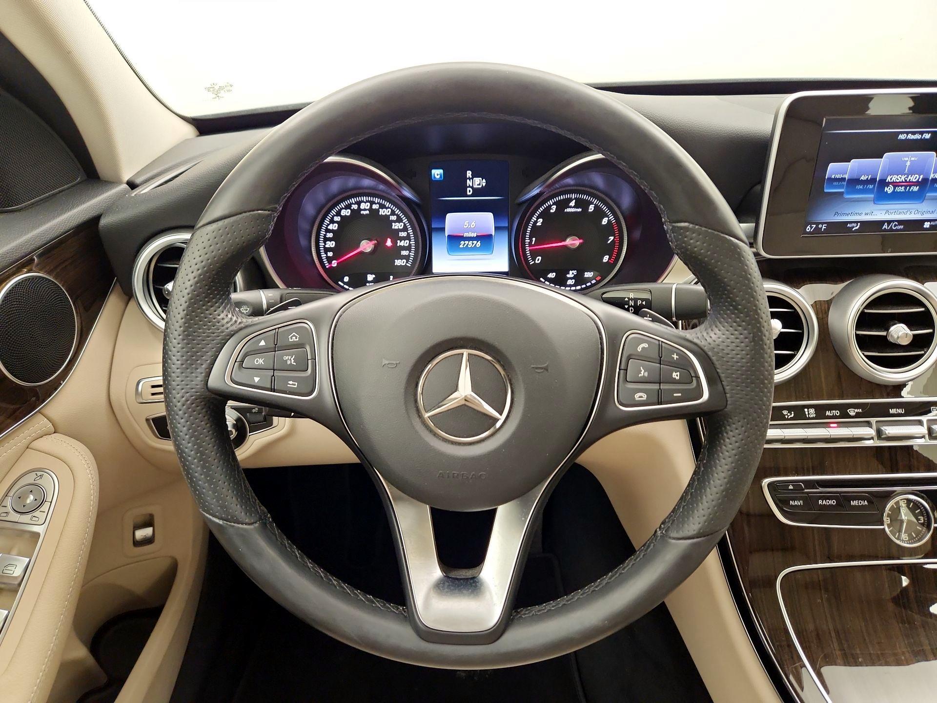 Thumbnail: 2015 Mercedes-Benz C-Class - 10
