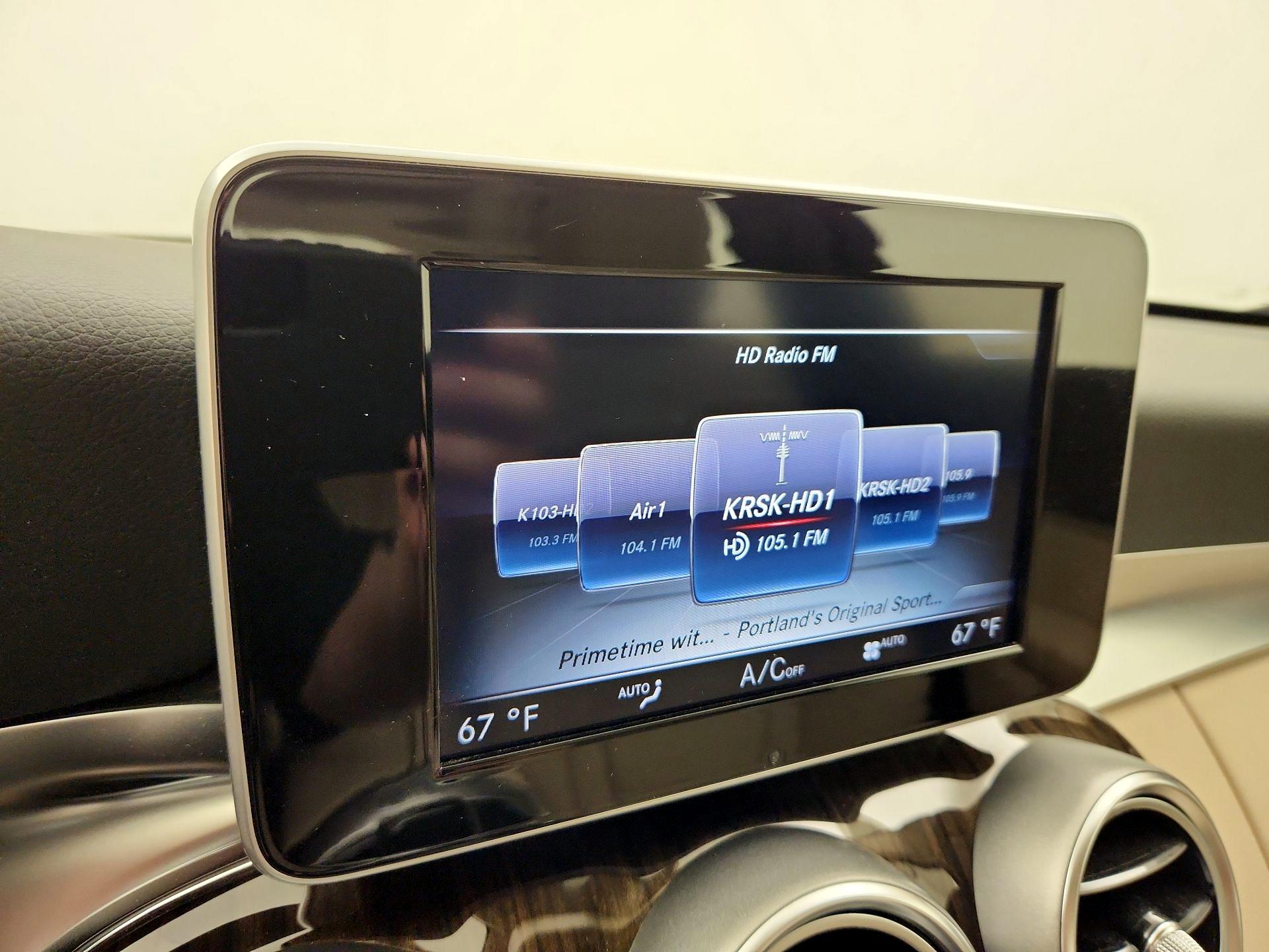 Thumbnail: 2015 Mercedes-Benz C-Class - 15