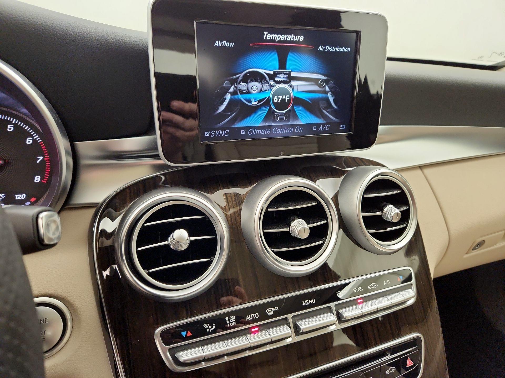 Thumbnail: 2015 Mercedes-Benz C-Class - 16