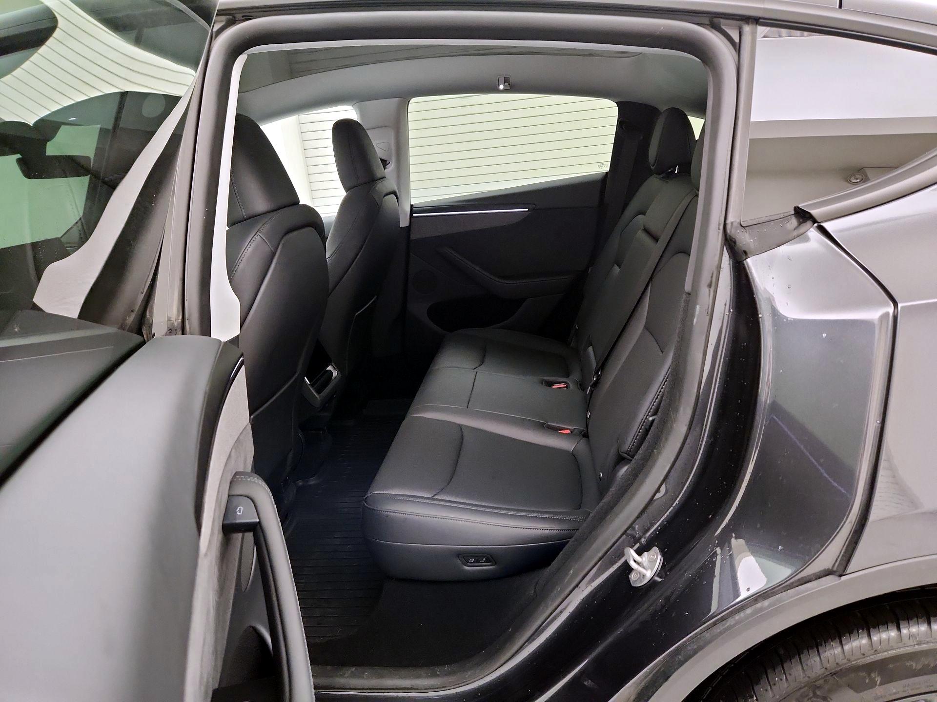 Thumbnail: 2026 Tesla Model Y - 19