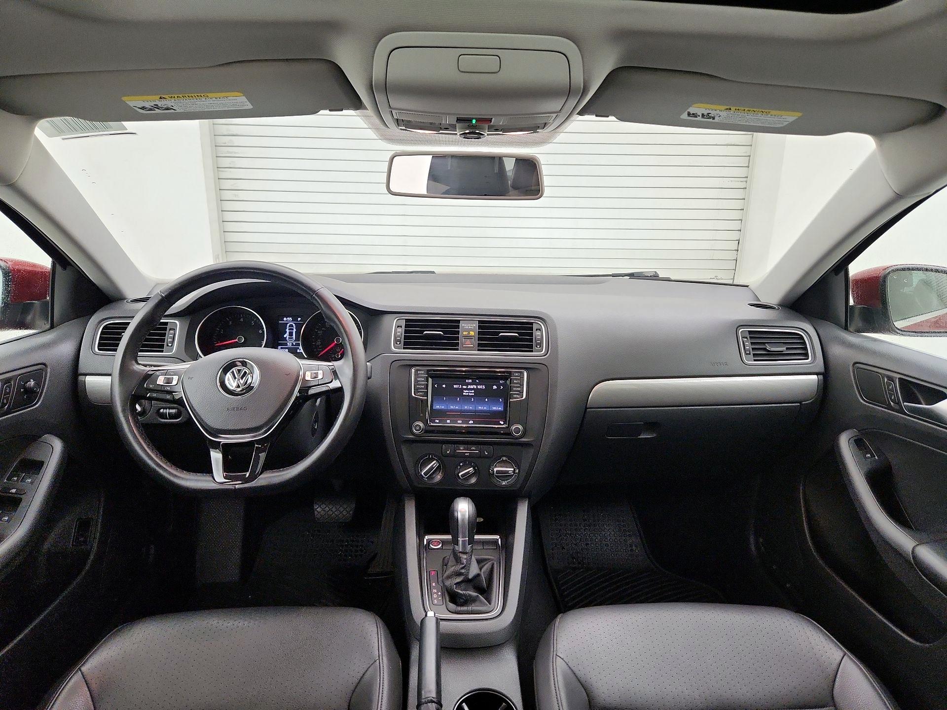 Thumbnail: 2017 Volkswagen Jetta - 9