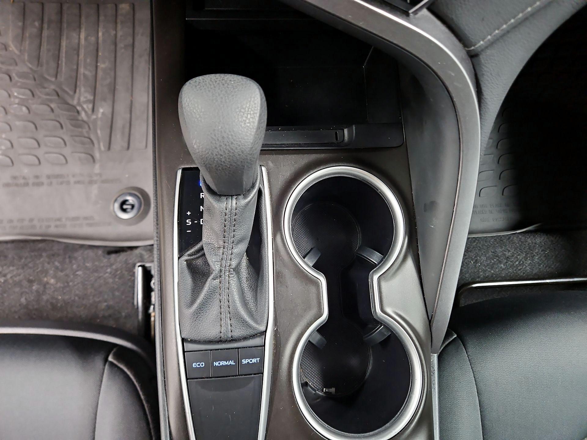 Thumbnail: 2024 Toyota Camry - 17