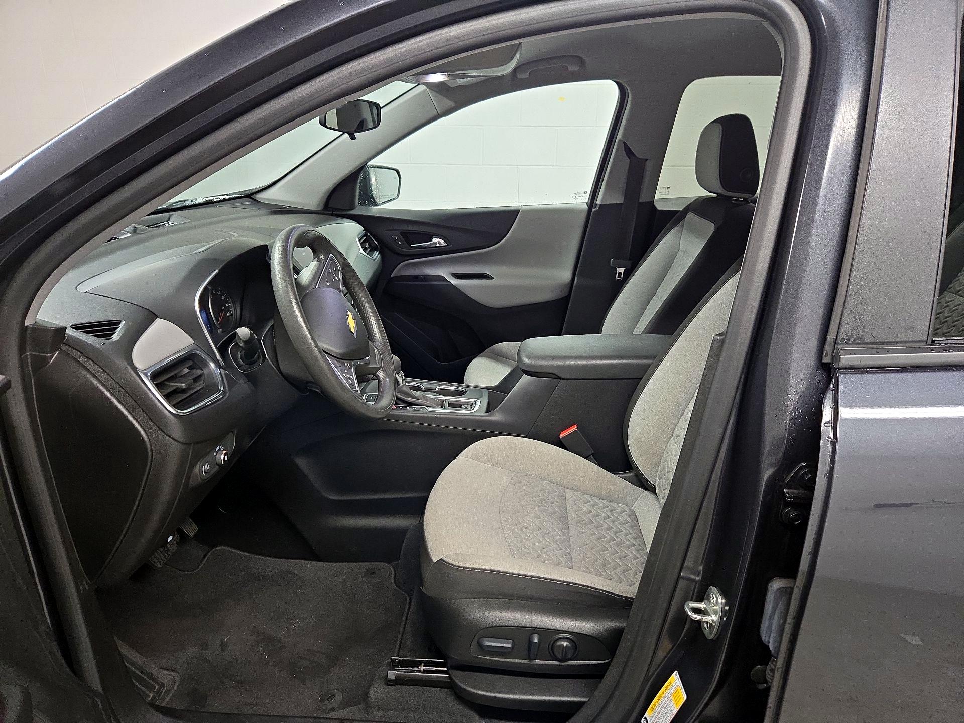 Thumbnail: 2022 Chevrolet Equinox - 11