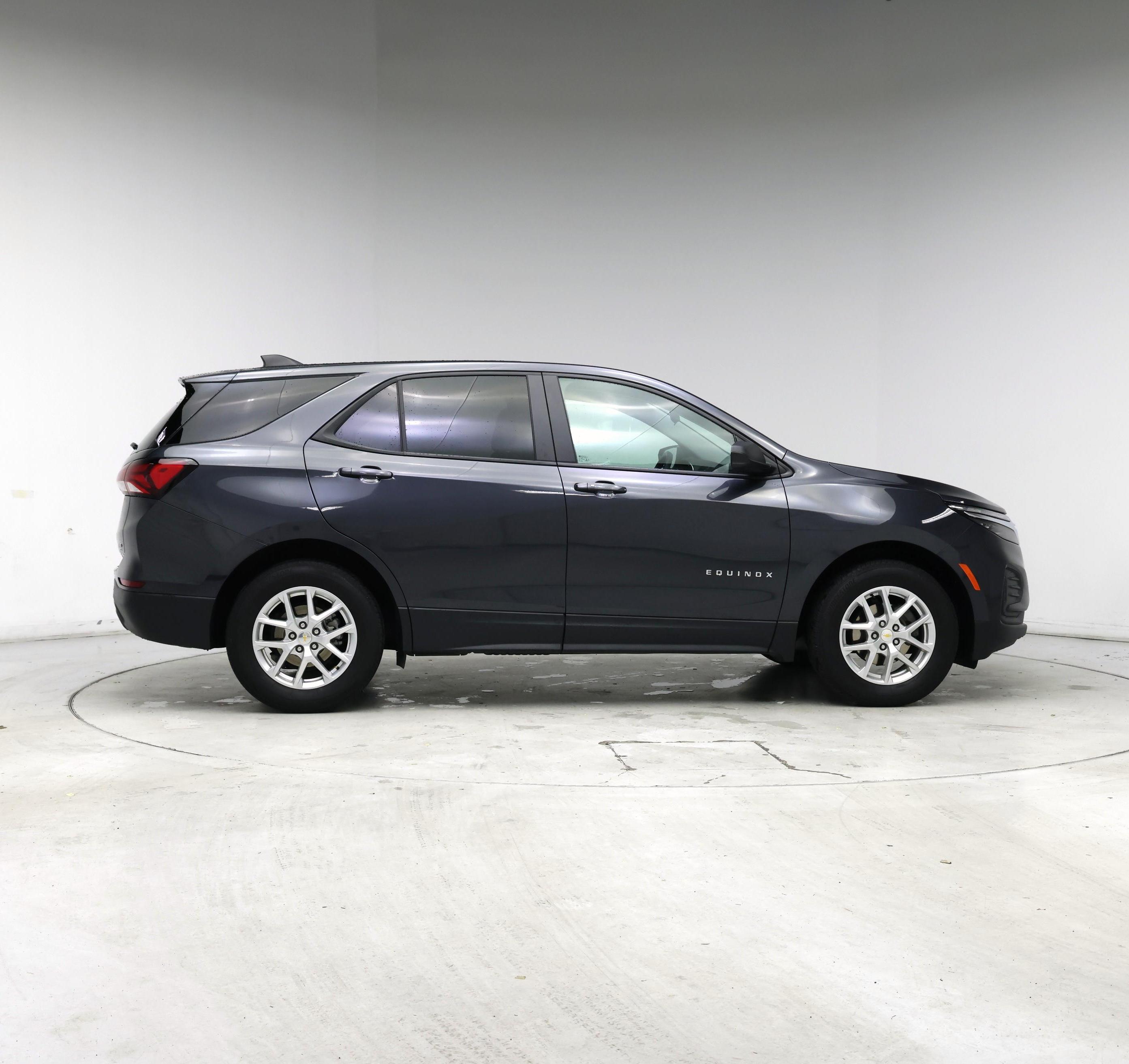 Thumbnail: 2022 Chevrolet Equinox - 7