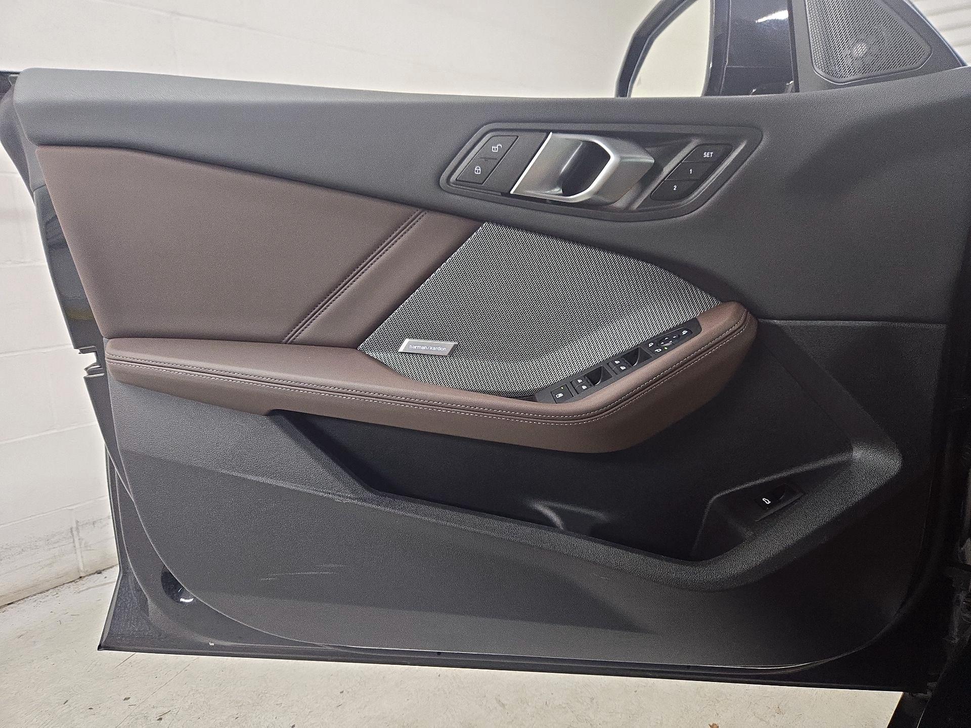 Thumbnail: 2025 BMW 2 Series - 12