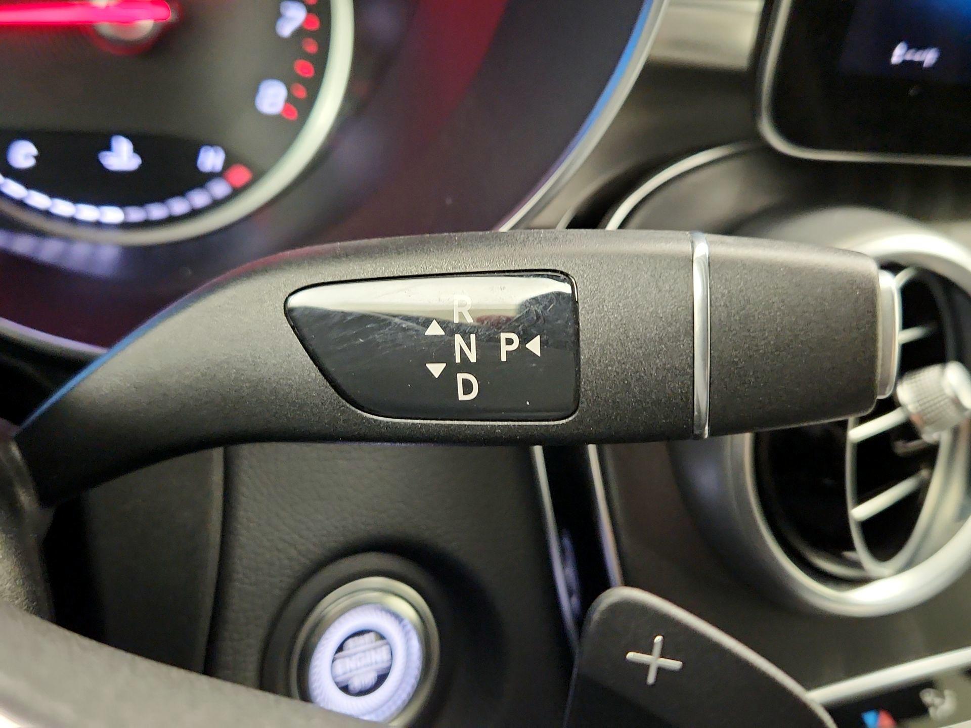 Thumbnail: 2021 Mercedes-Benz GLC - 17