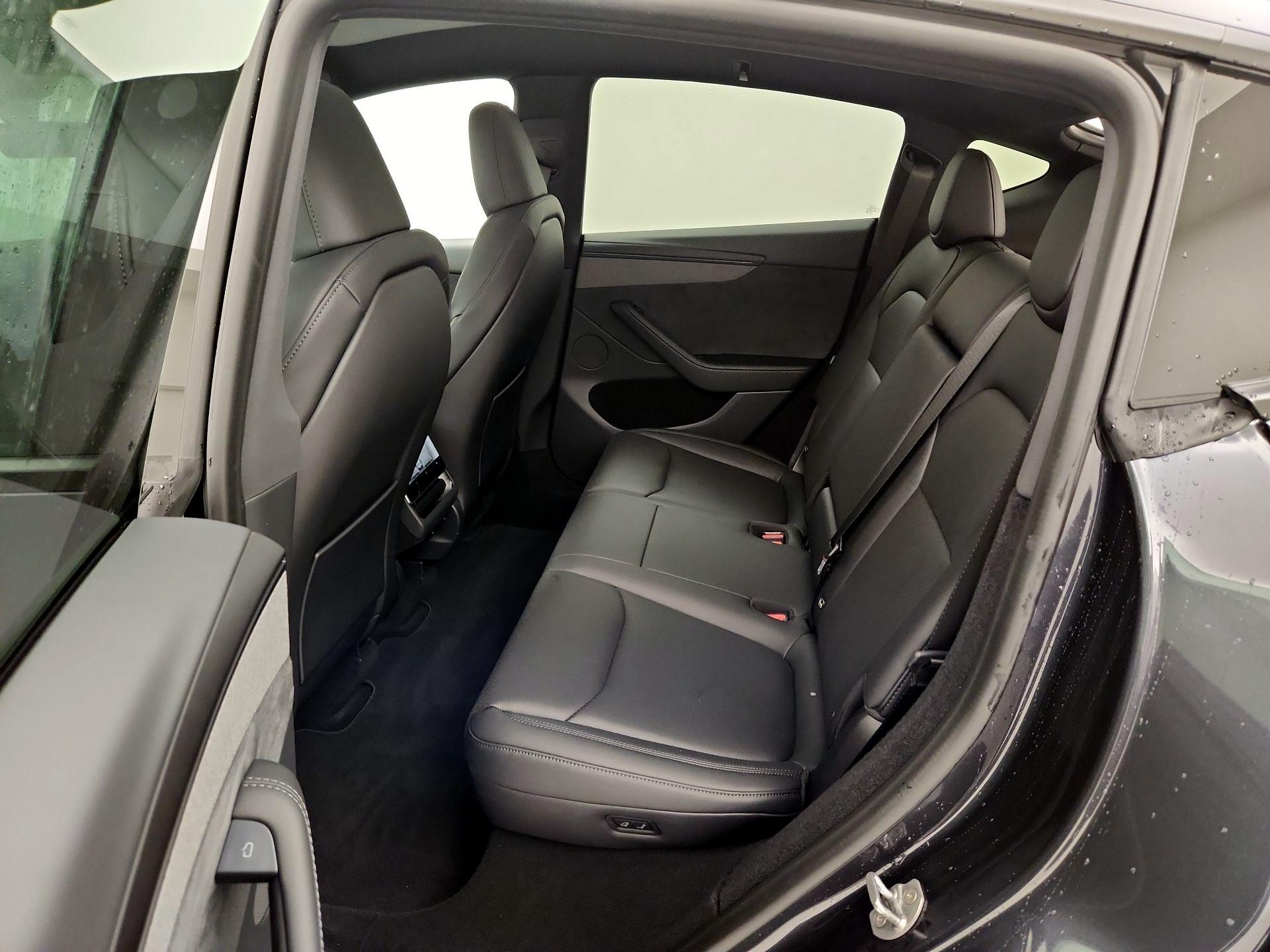 Thumbnail: 2026 Tesla Model Y - 20