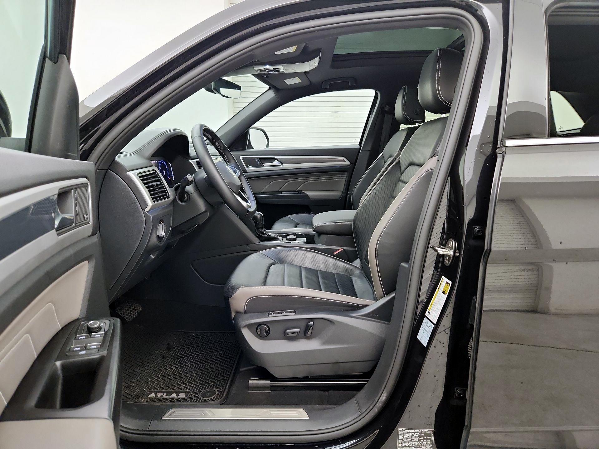 Thumbnail: 2021 Volkswagen Atlas - 11