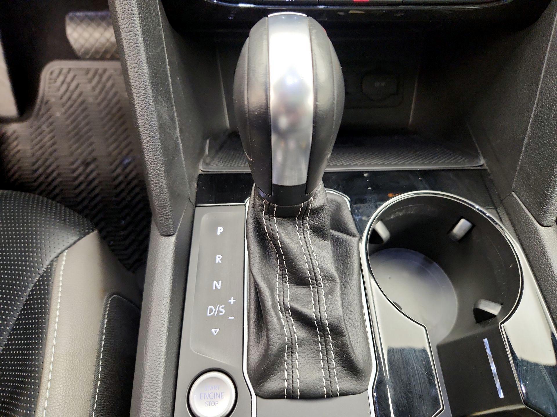 Thumbnail: 2021 Volkswagen Atlas - 18