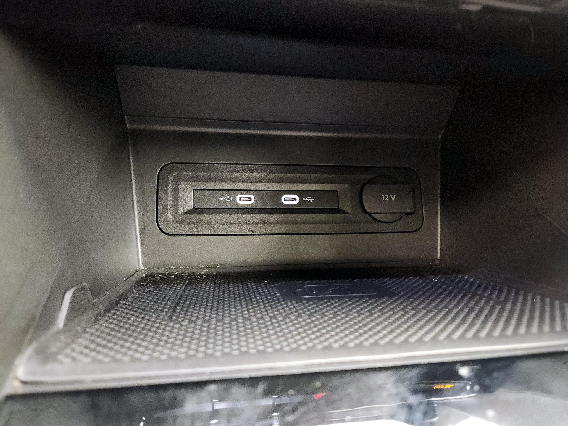 Thumbnail: 2021 Volkswagen Atlas - 19