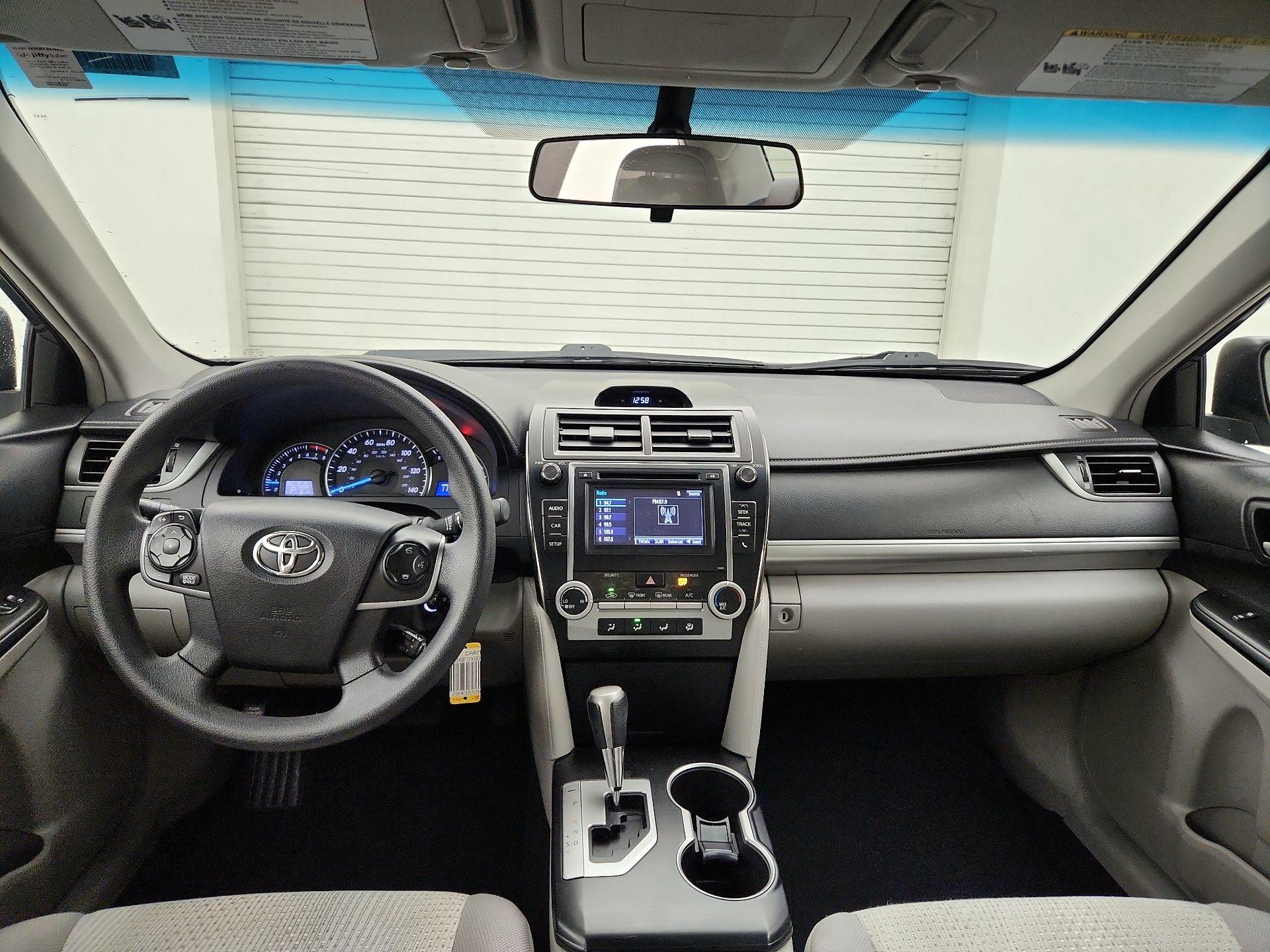 Thumbnail: 2014 Toyota Camry - 9