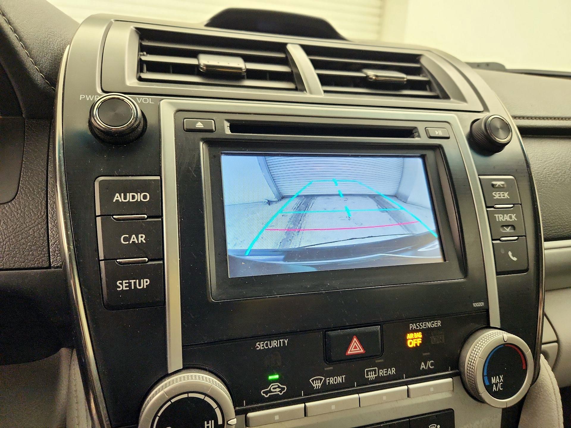 Thumbnail: 2014 Toyota Camry - 14