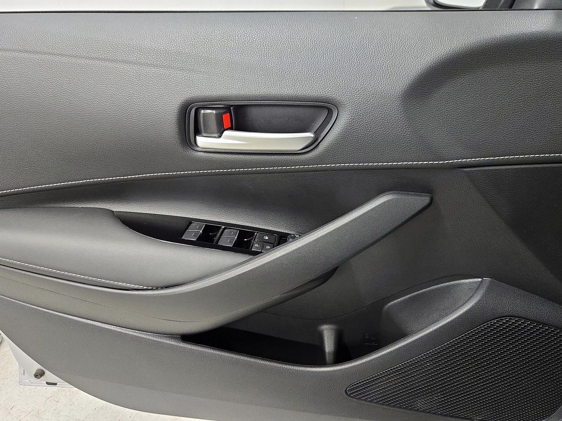 Thumbnail: 2022 Toyota Corolla - 12