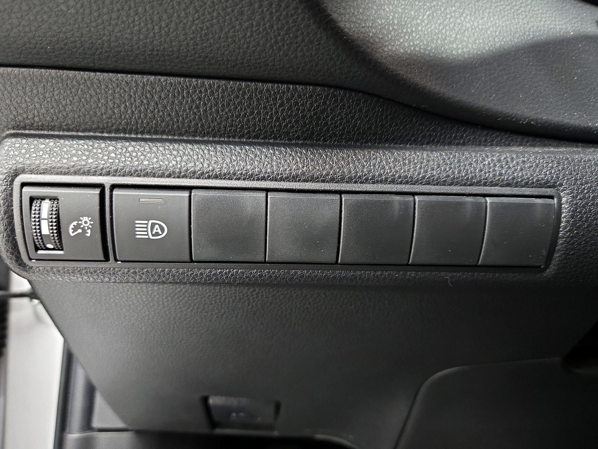 Thumbnail: 2022 Toyota Corolla - 13