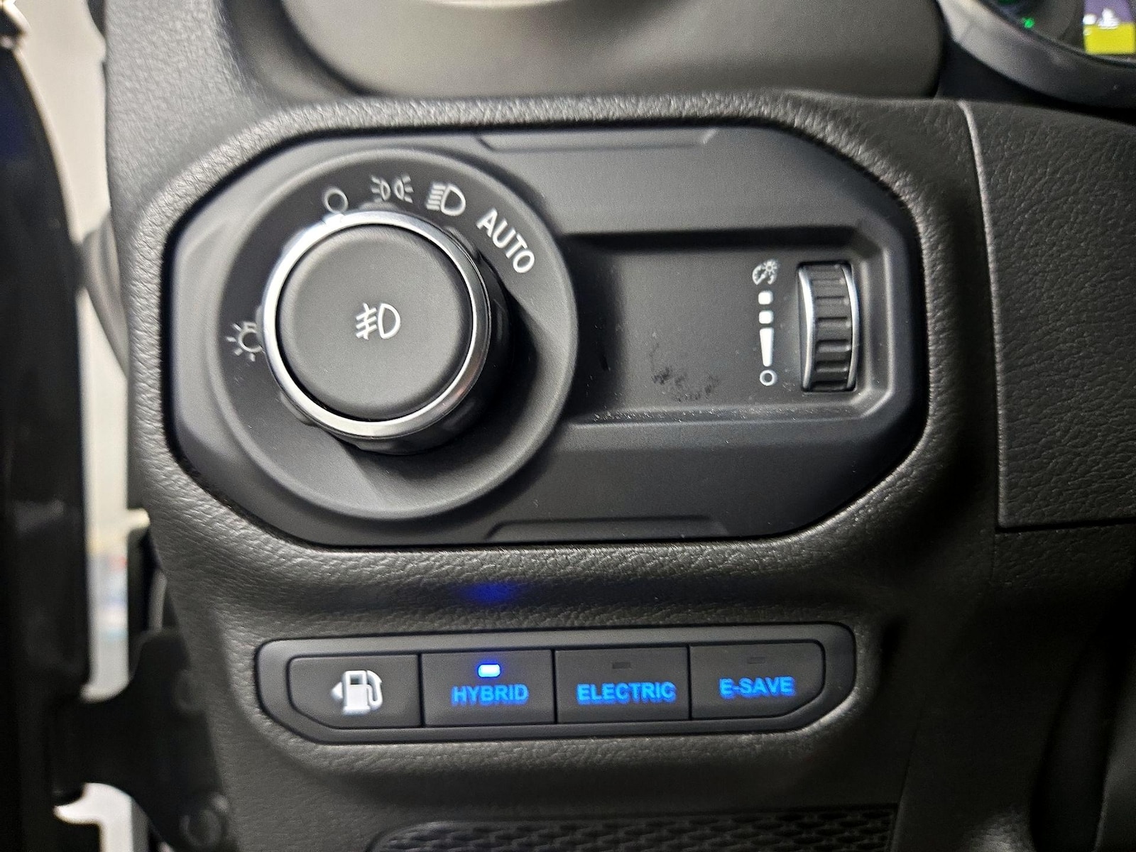 2023 Jeep Wrangler 4xe Willys 4XE - Photo 14