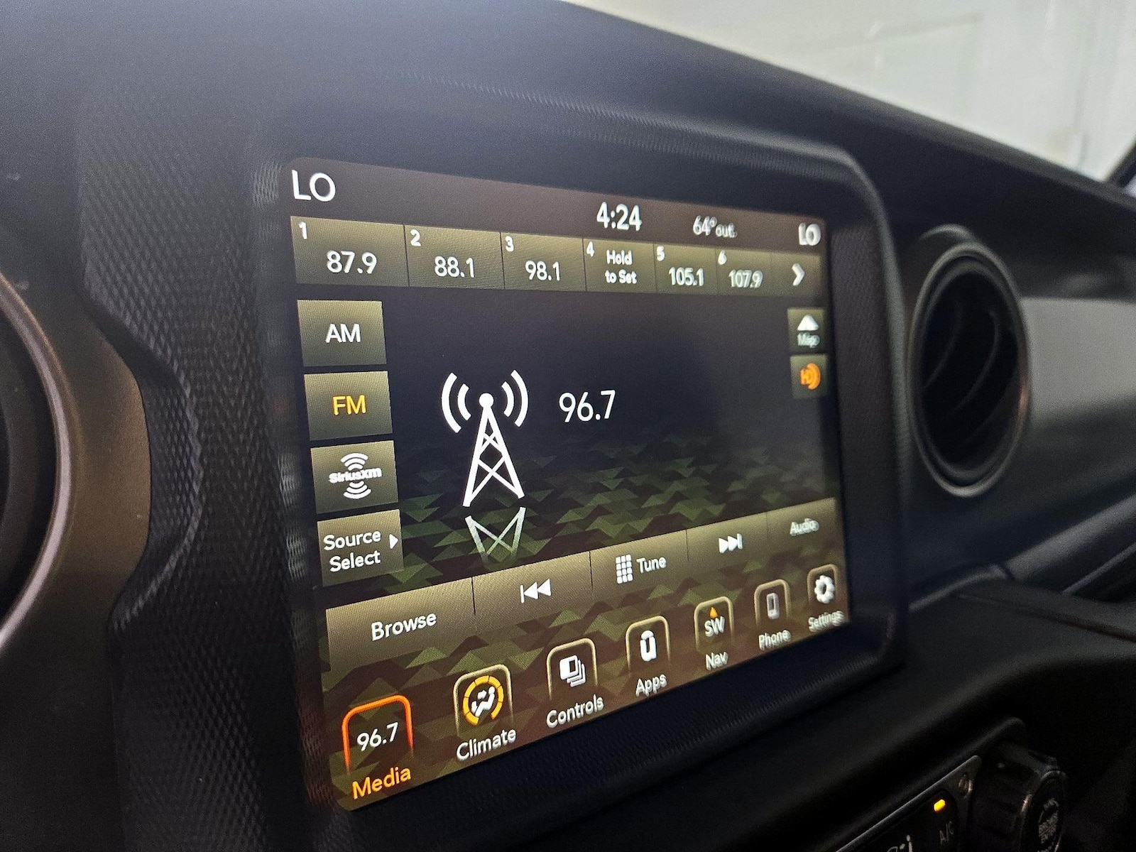 2023 Jeep Wrangler 4xe Willys 4XE - Photo 17