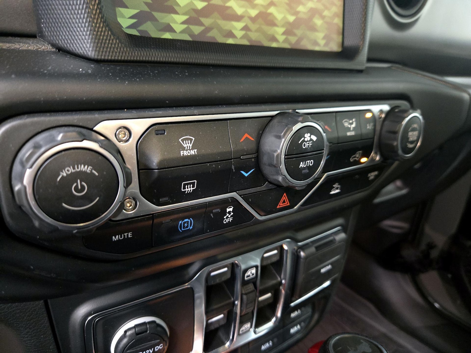 2023 Jeep Wrangler 4xe Willys 4XE - Photo 18