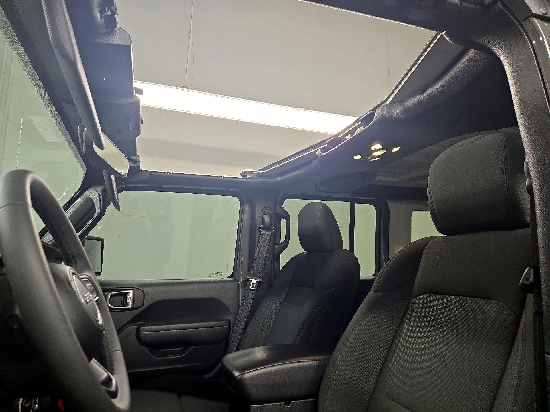 Thumbnail: 2023 Jeep Wrangler - 20